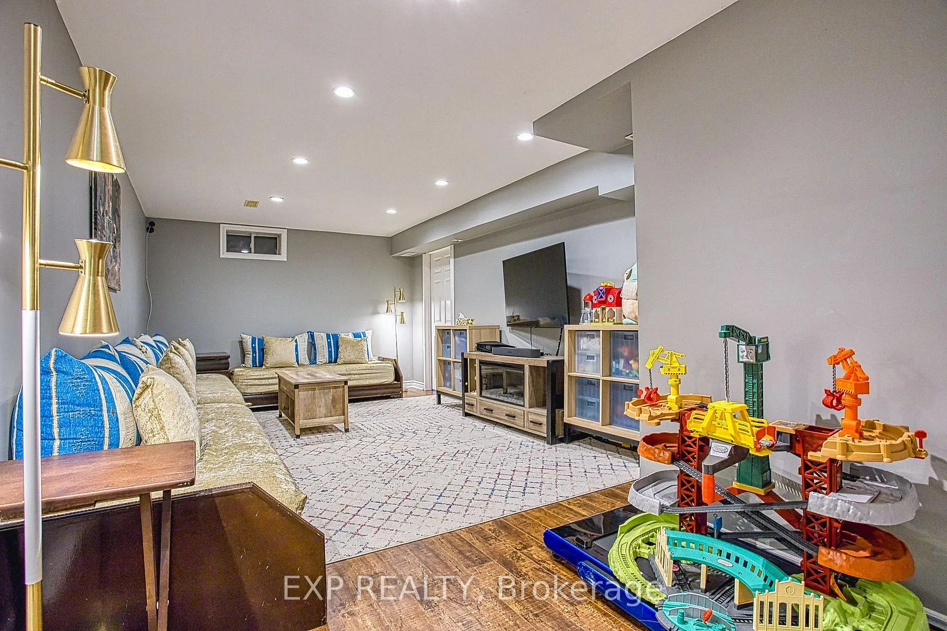 Photo 26 of 20 Cannon St E, Hamilton, Beasley — HOMEH