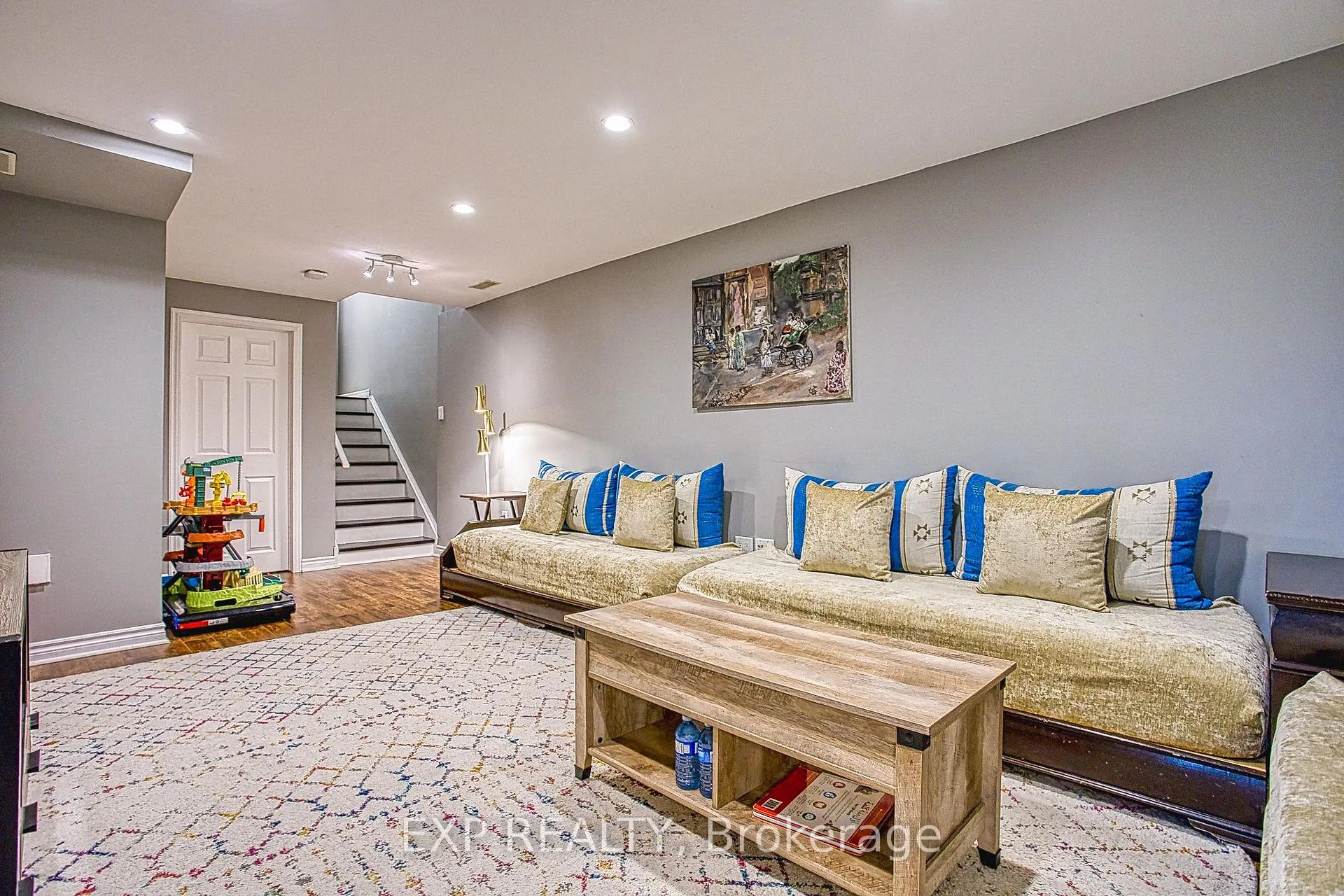 Photo 28 of 20 Cannon St E, Hamilton, Beasley — HOMEH