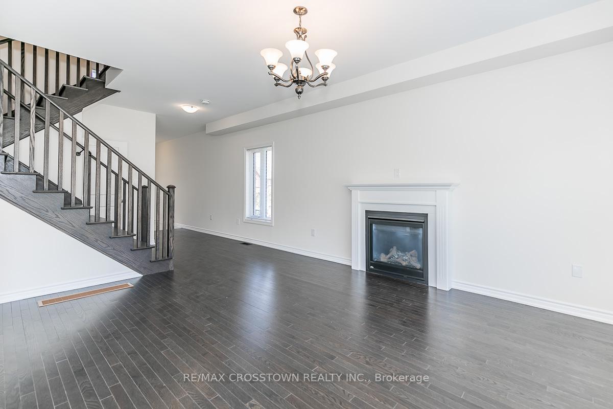 Photo 3 of 170 Muirfield Drive, Barrie, Ardagh — HOMEH