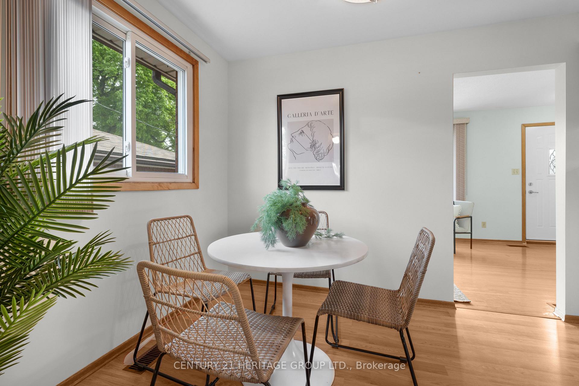 Photo 15 of 133 Picton Street E, Hamilton, North End — HOMEH