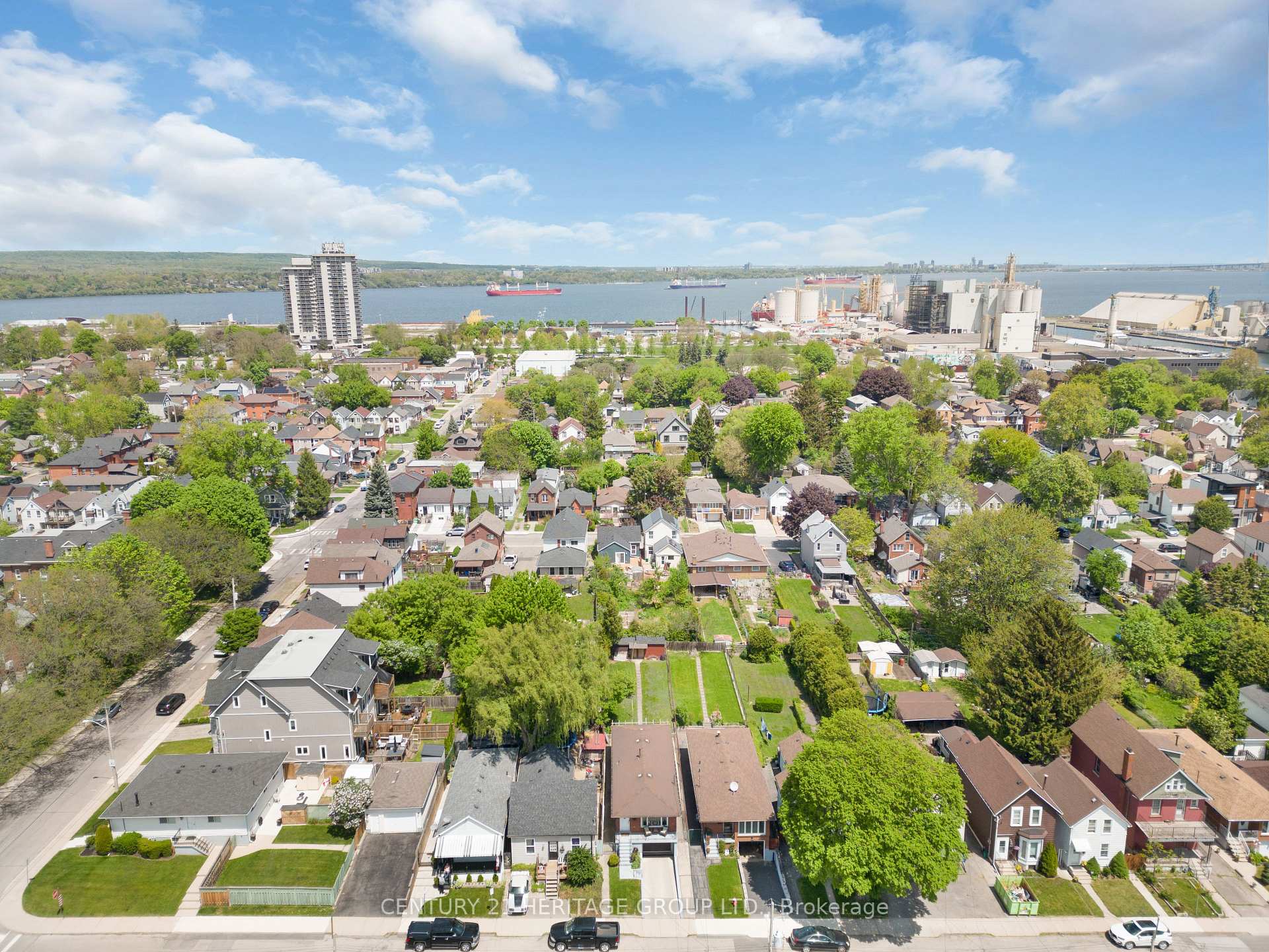 Photo 45 of 133 Picton Street E, Hamilton, North End — HOMEH