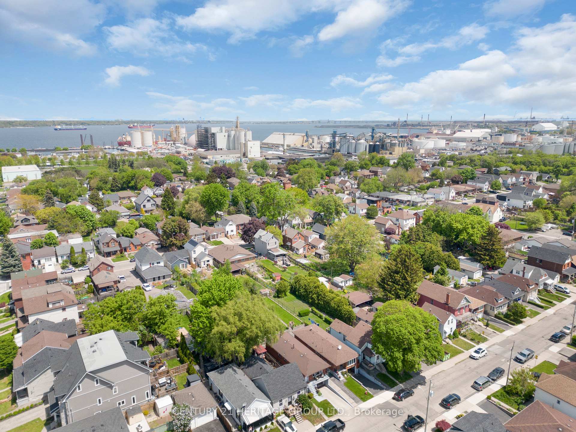 Photo 46 of 133 Picton Street E, Hamilton, North End — HOMEH
