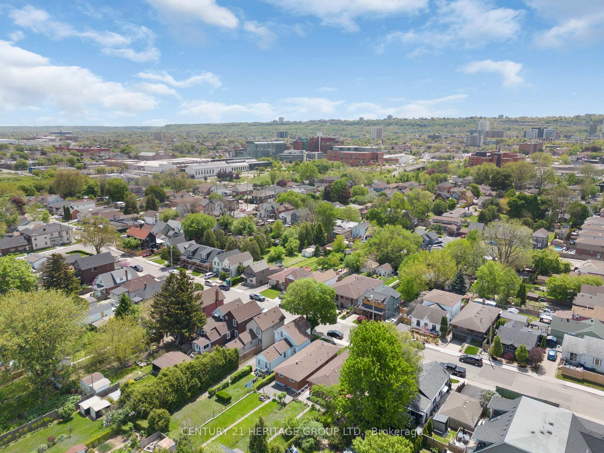 Photo 48 of 133 Picton Street E, Hamilton, North End — HOMEH