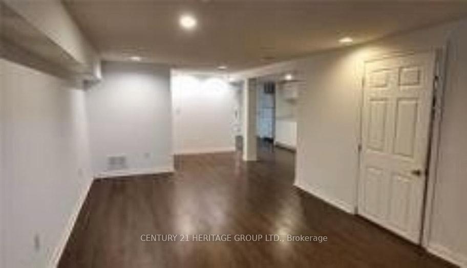 Photo 4 of Unit Bsmt, 3 Richardson Drive, Aurora, Aurora Highlands — HOMEH