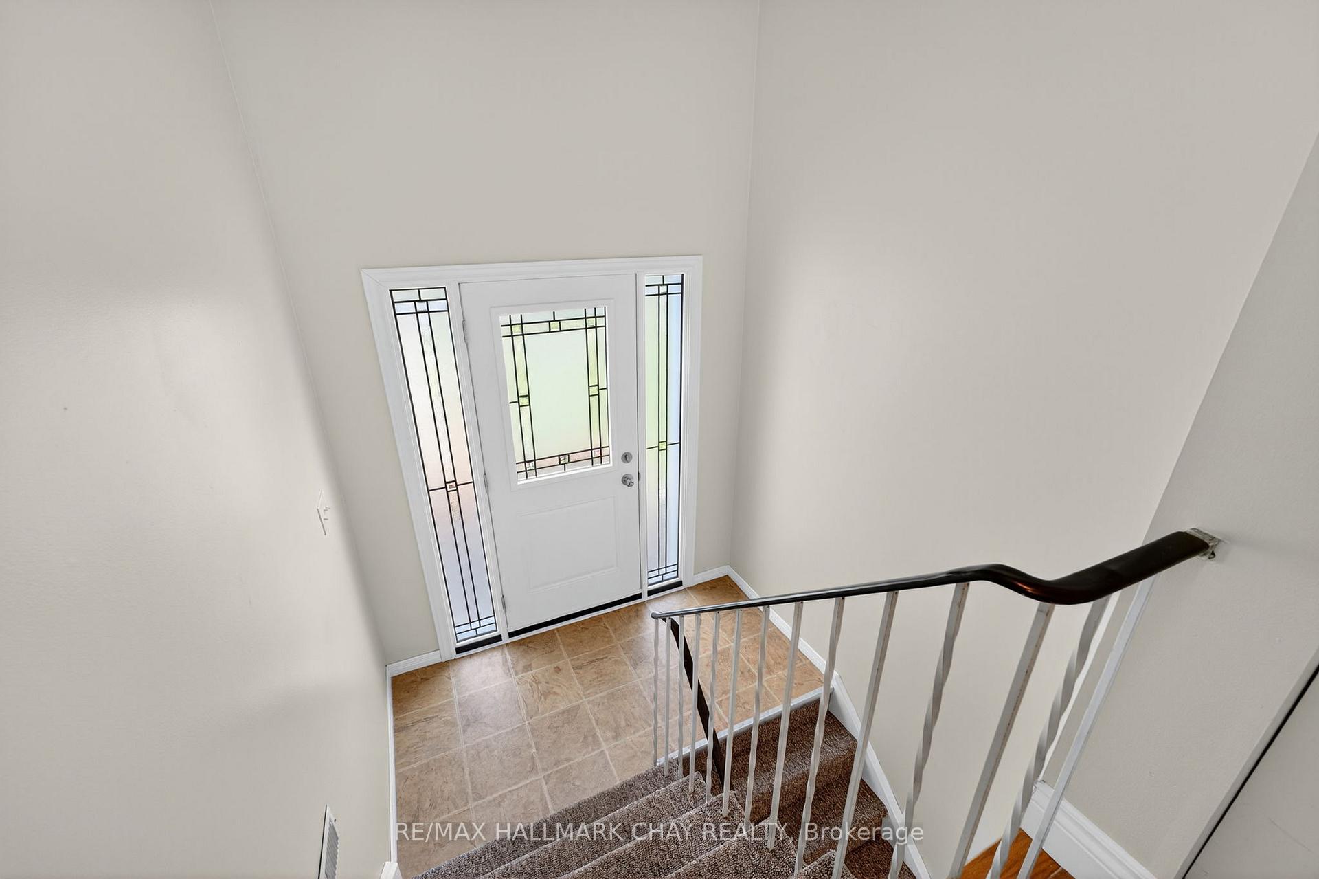 Photo 6 of 55 Highcroft Road, Barrie, Allandale Heights — HOMEH
