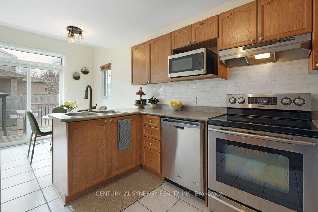 Photo 10 of 208 Claridge Drive, Ottawa, Barrhaven - Longfields — HOMEH
