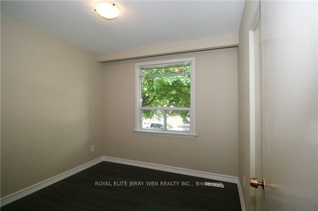 Photo 14 of 1 Mira Road, Markham, Thornhill — HOMEH