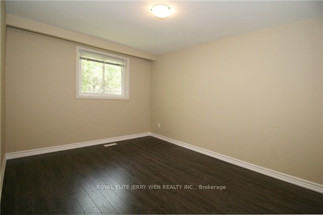 Photo 15 of 1 Mira Road, Markham, Thornhill — HOMEH