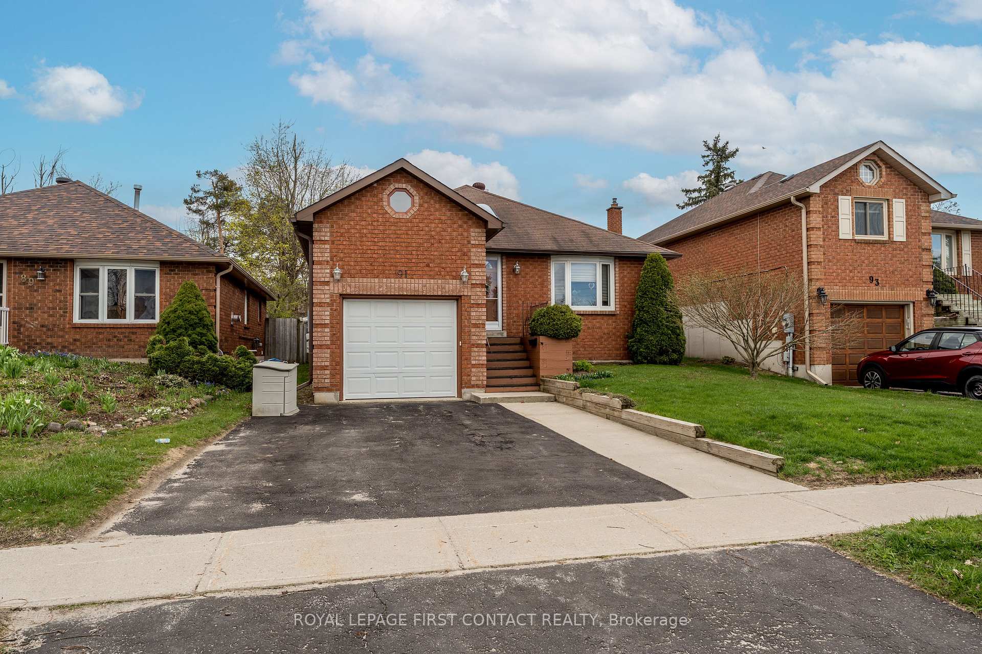 Photo 1 of 91 Irwin Drive, Barrie, Northwest — HOMEH