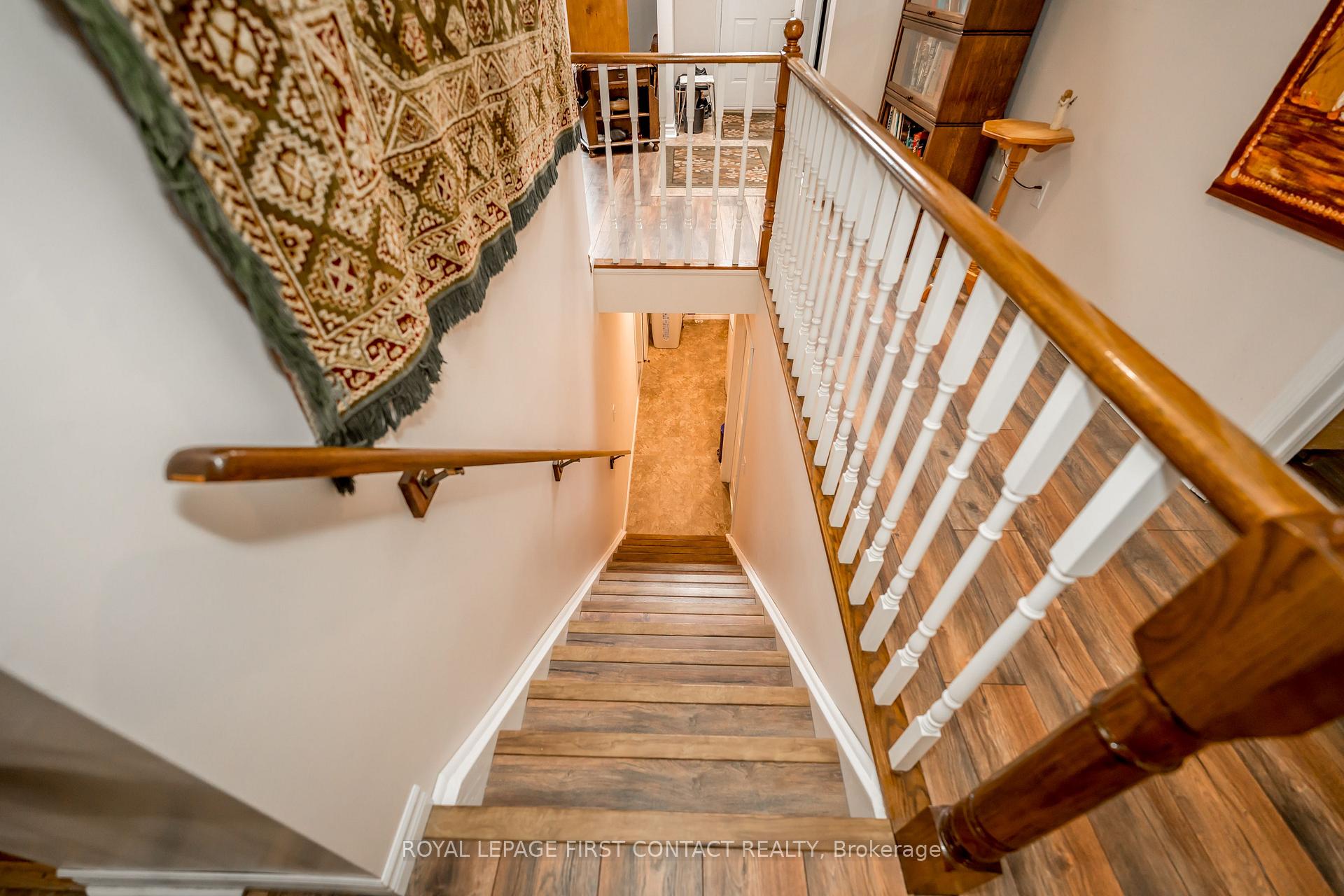 Photo 17 of 91 Irwin Drive, Barrie, Northwest — HOMEH