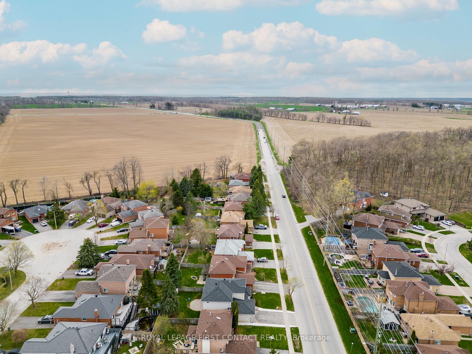 Photo 47 of 91 Irwin Drive, Barrie, Northwest — HOMEH