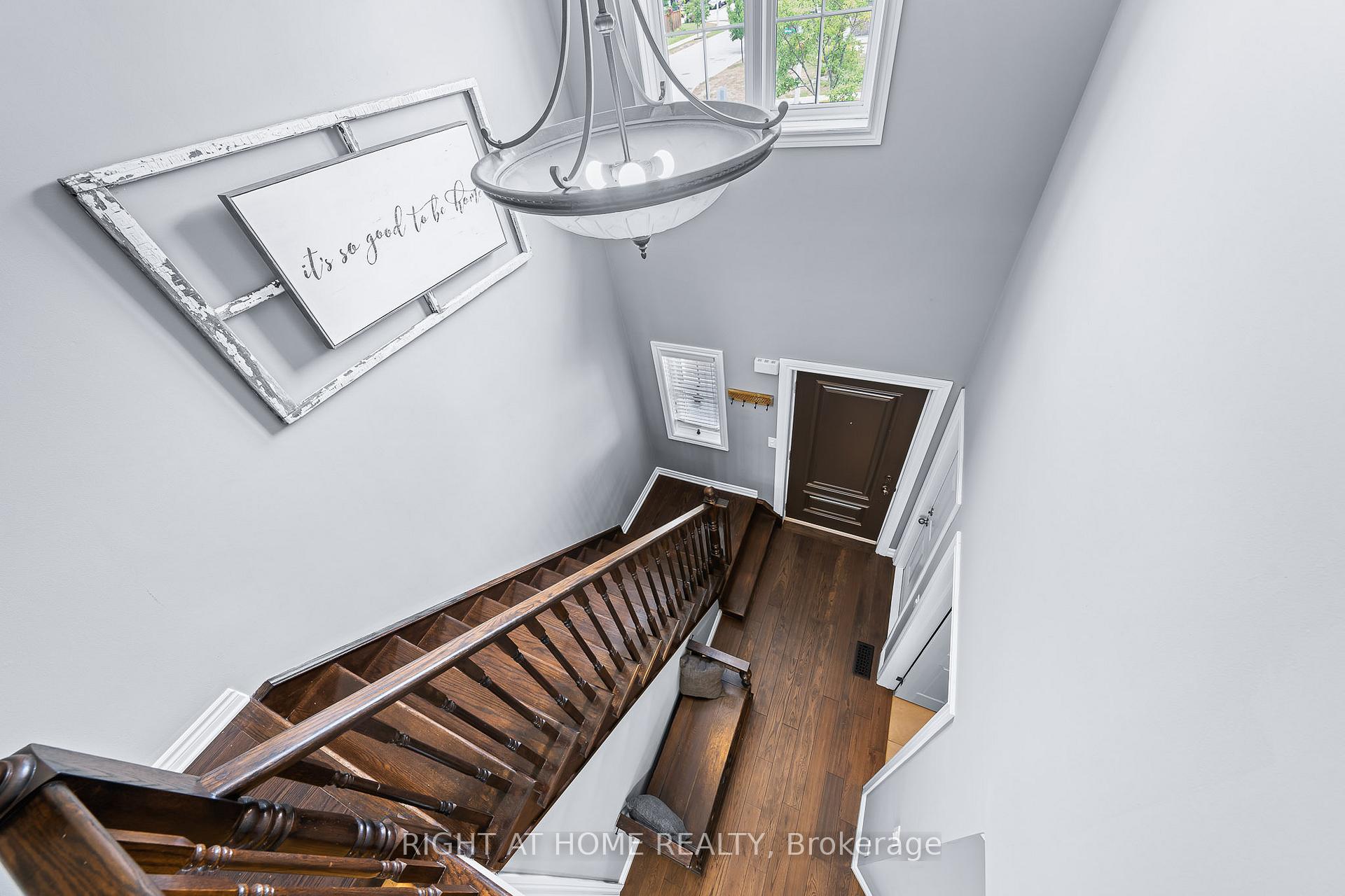 Photo 14 of 4 Avatar Place, Hamilton, Mount Hope — HOMEH