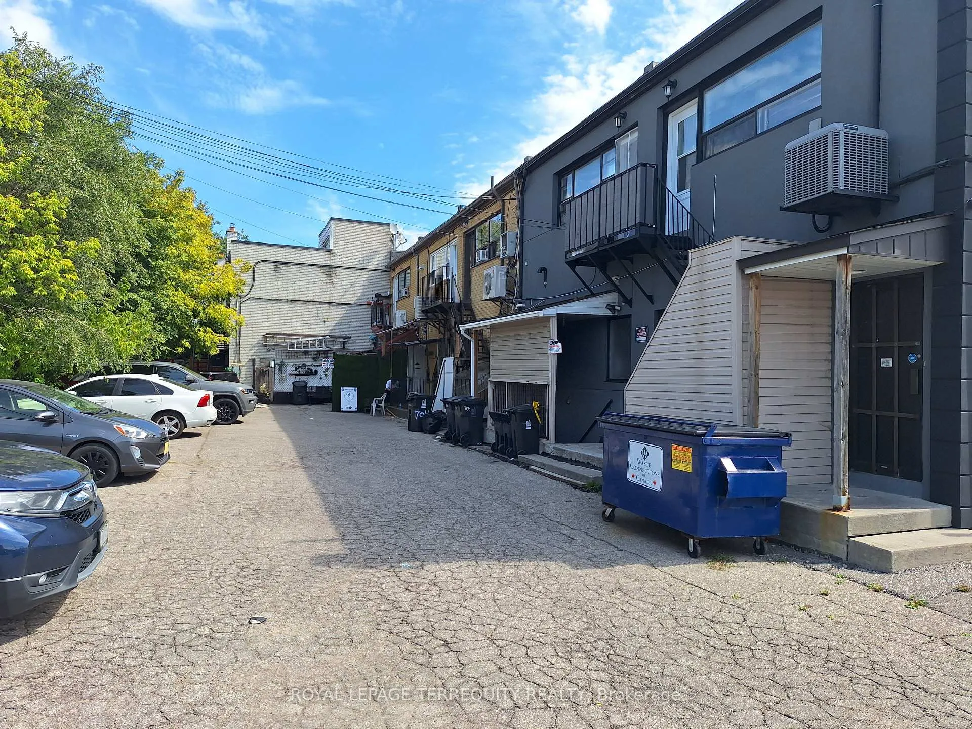 Photo 3 of 266 Albright Rd, Brampton, Fletcher's Creek Village — HOMEH