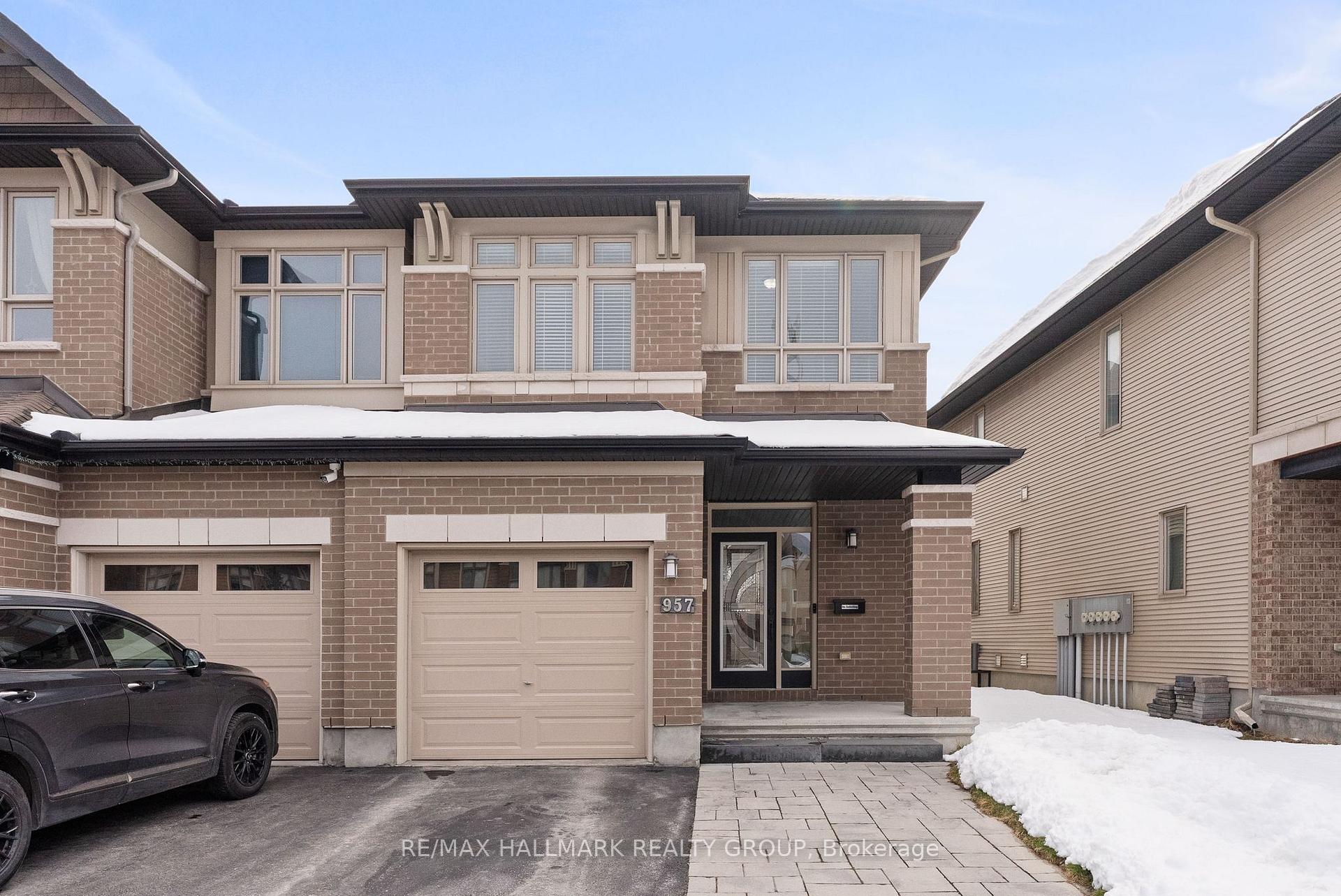 Photo 1 of 957 Cobble Hill Drive, Ottawa, Barrhaven - Cedargrove/Fraserdale — HOMEH