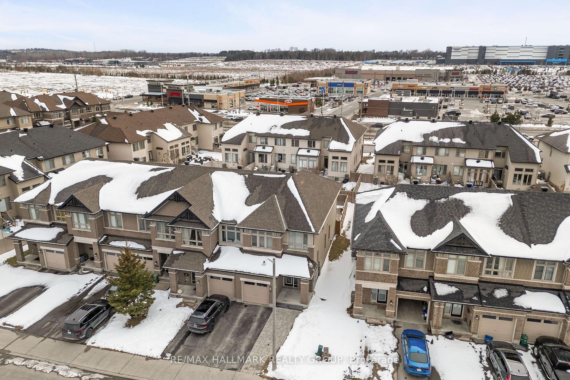Photo 6 of 957 Cobble Hill Drive, Ottawa, Barrhaven - Cedargrove/Fraserdale — HOMEH