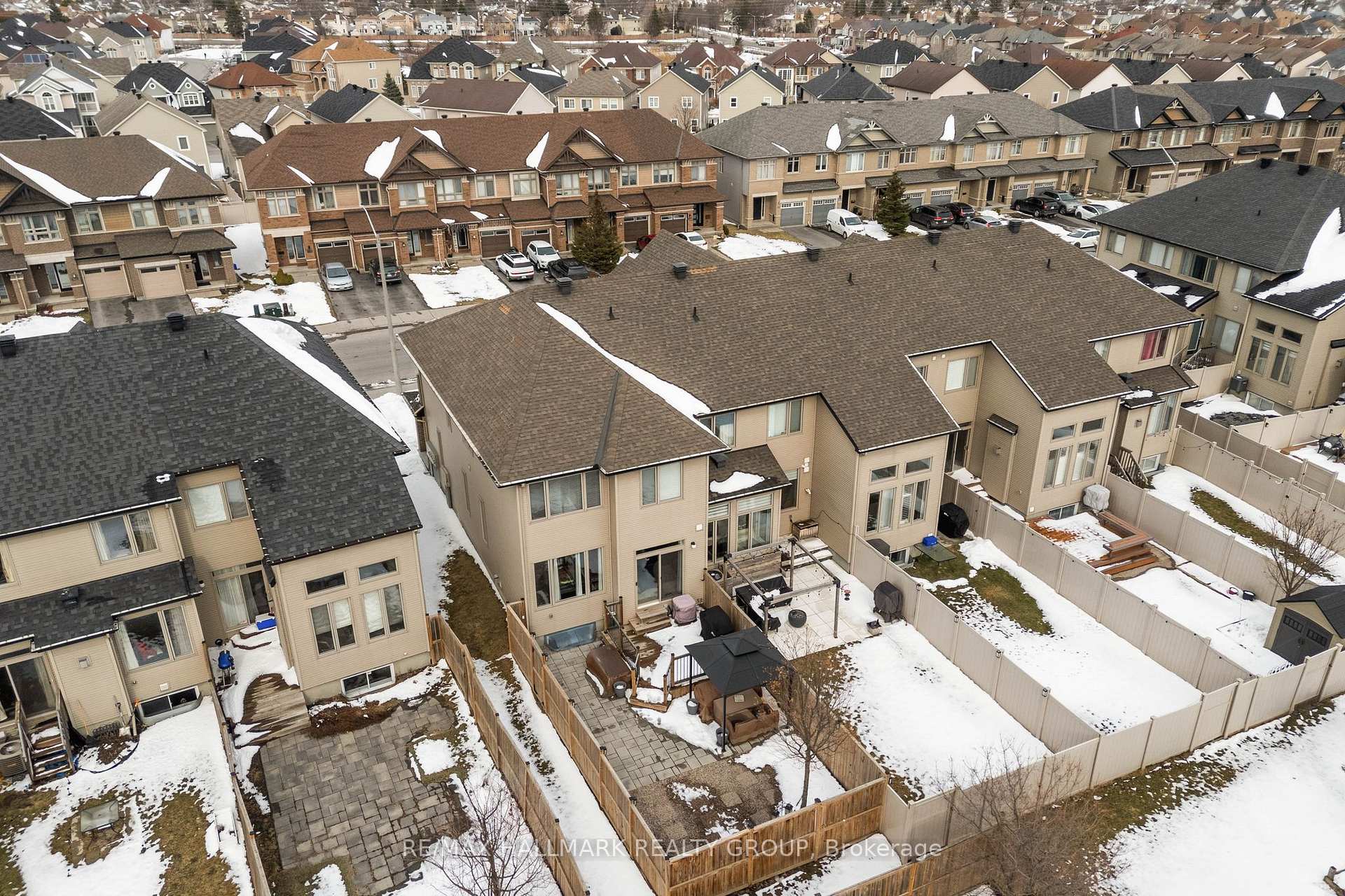Photo 26 of 957 Cobble Hill Drive, Ottawa, Barrhaven - Cedargrove/Fraserdale — HOMEH