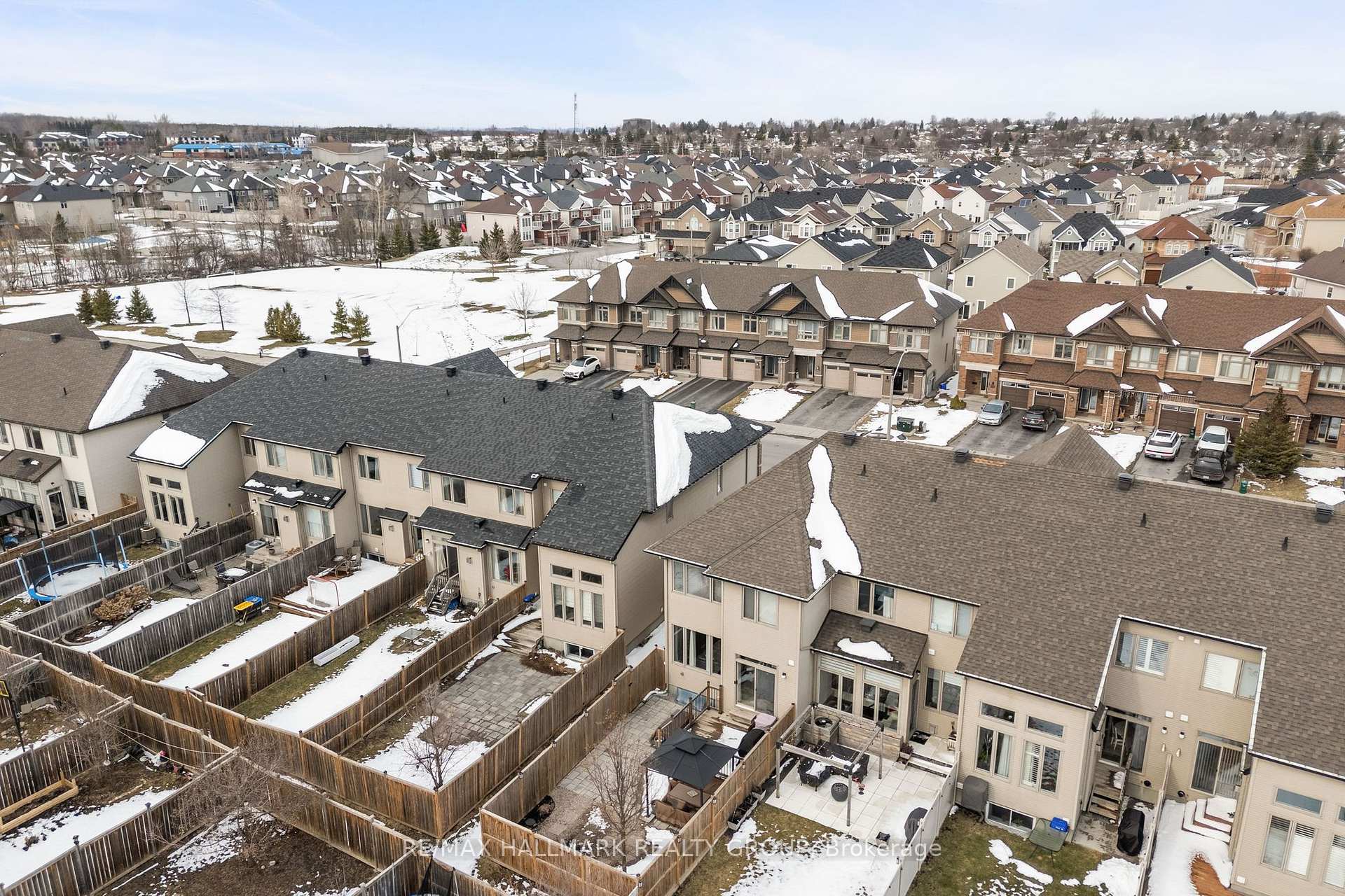 Photo 27 of 957 Cobble Hill Drive, Ottawa, Barrhaven - Cedargrove/Fraserdale — HOMEH