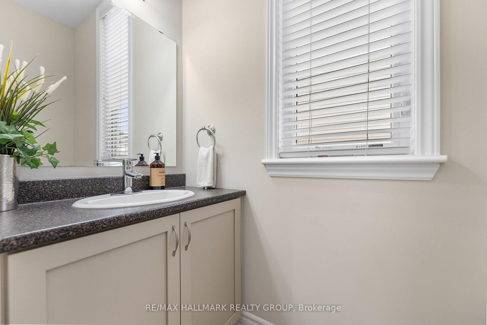 Photo 30 of 957 Cobble Hill Drive, Ottawa, Barrhaven - Cedargrove/Fraserdale — HOMEH