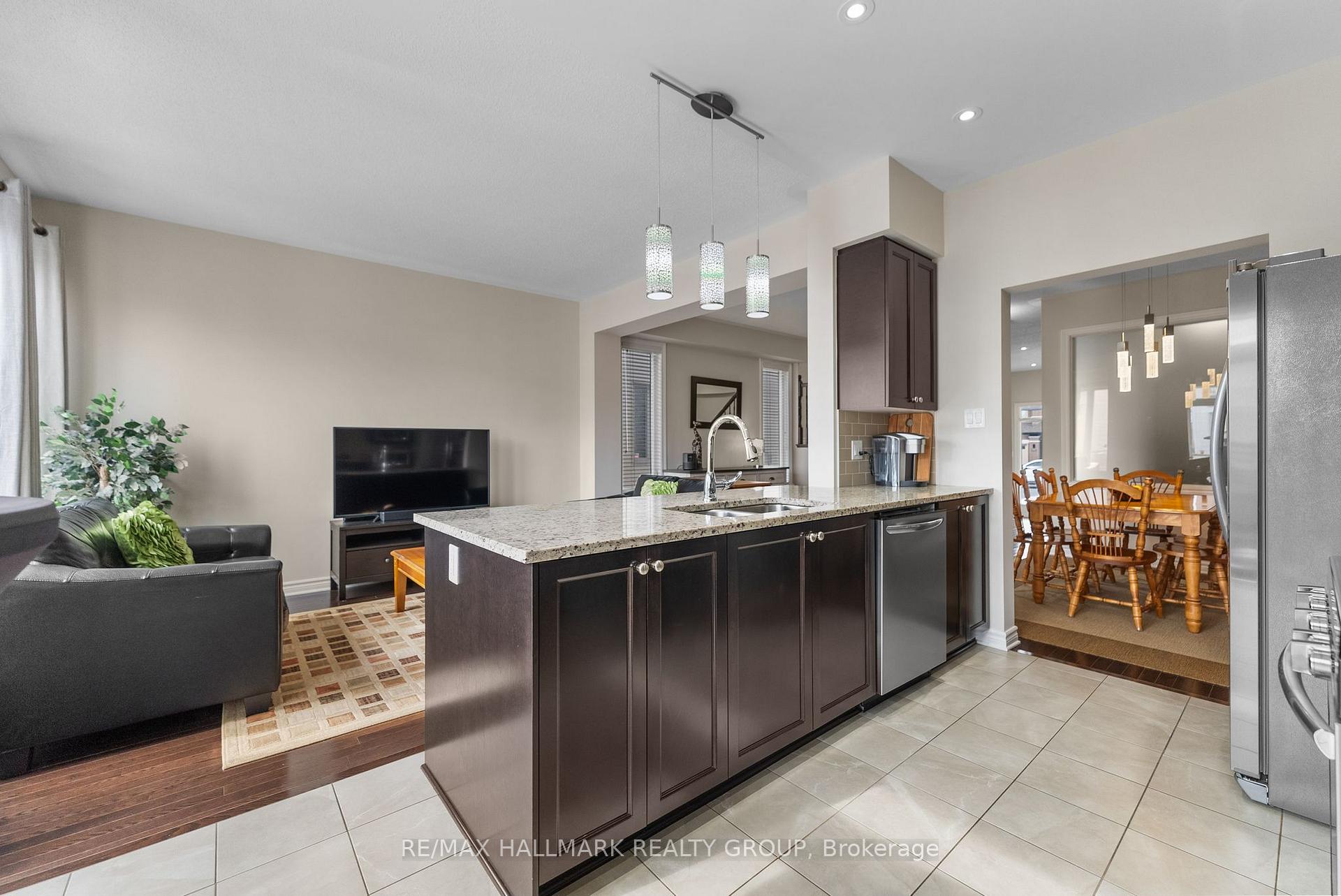 Photo 43 of 957 Cobble Hill Drive, Ottawa, Barrhaven - Cedargrove/Fraserdale — HOMEH