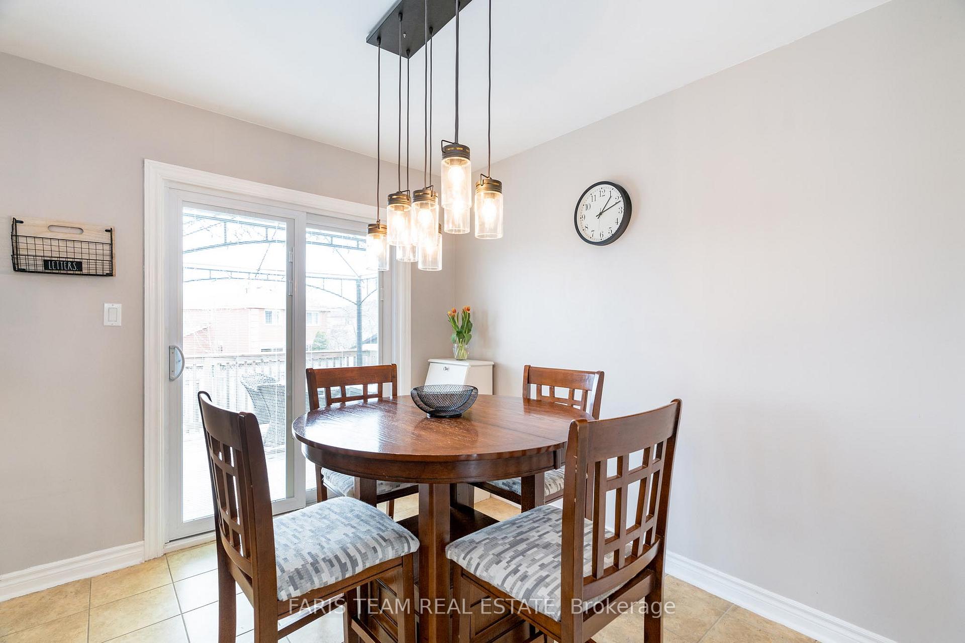 Photo 6 of 206 Wessenger Drive, Barrie, Holly — HOMEH