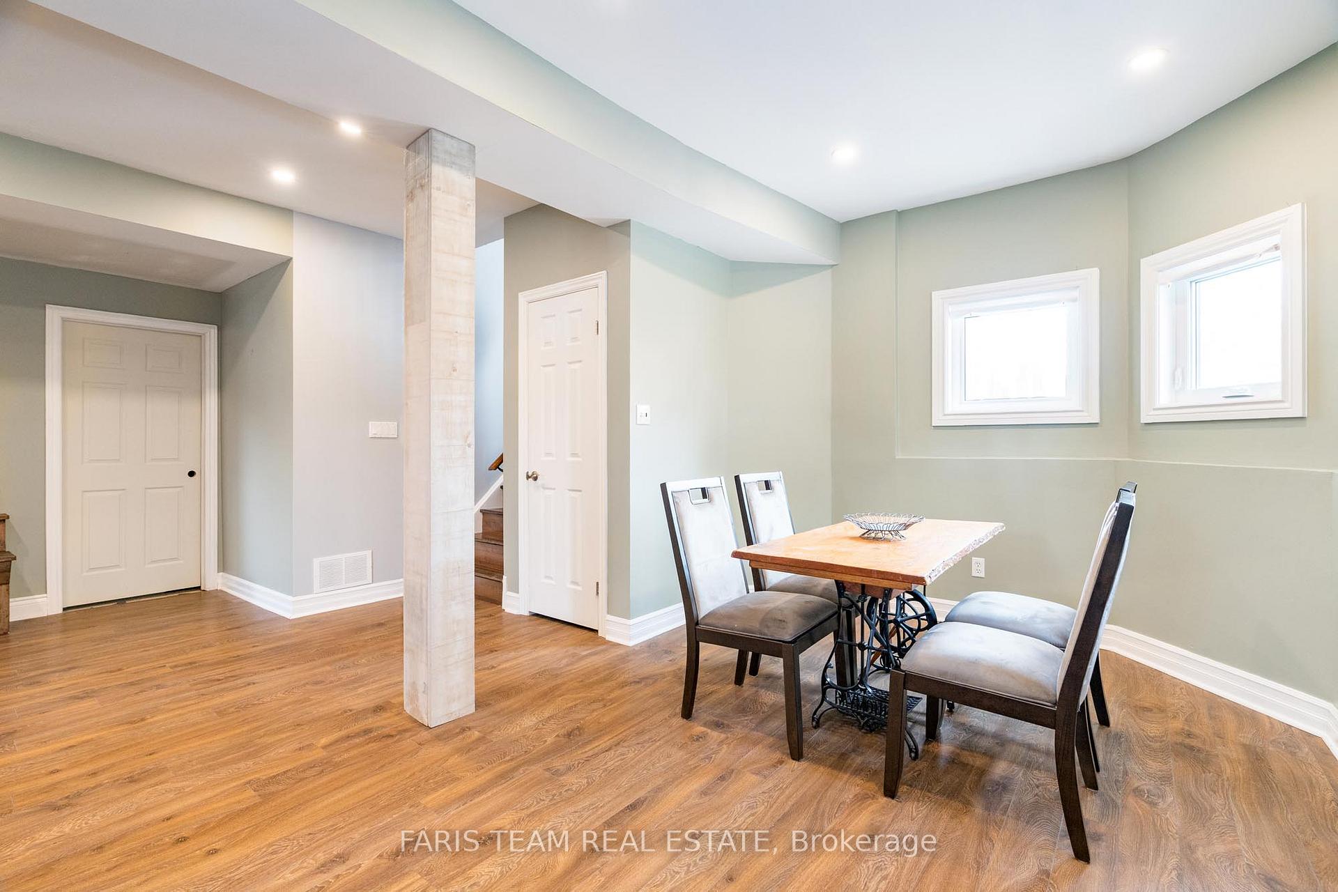 Photo 15 of 206 Wessenger Drive, Barrie, Holly — HOMEH