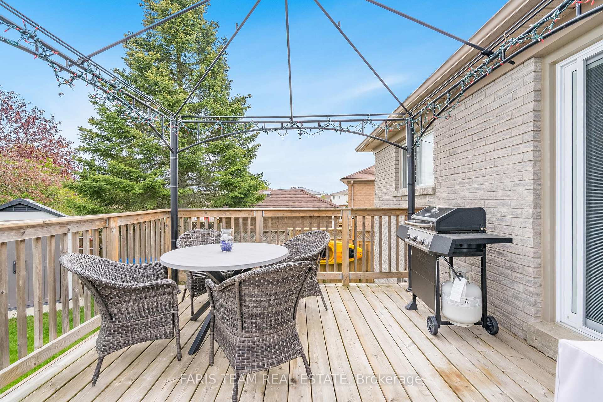 Photo 20 of 206 Wessenger Drive, Barrie, Holly — HOMEH