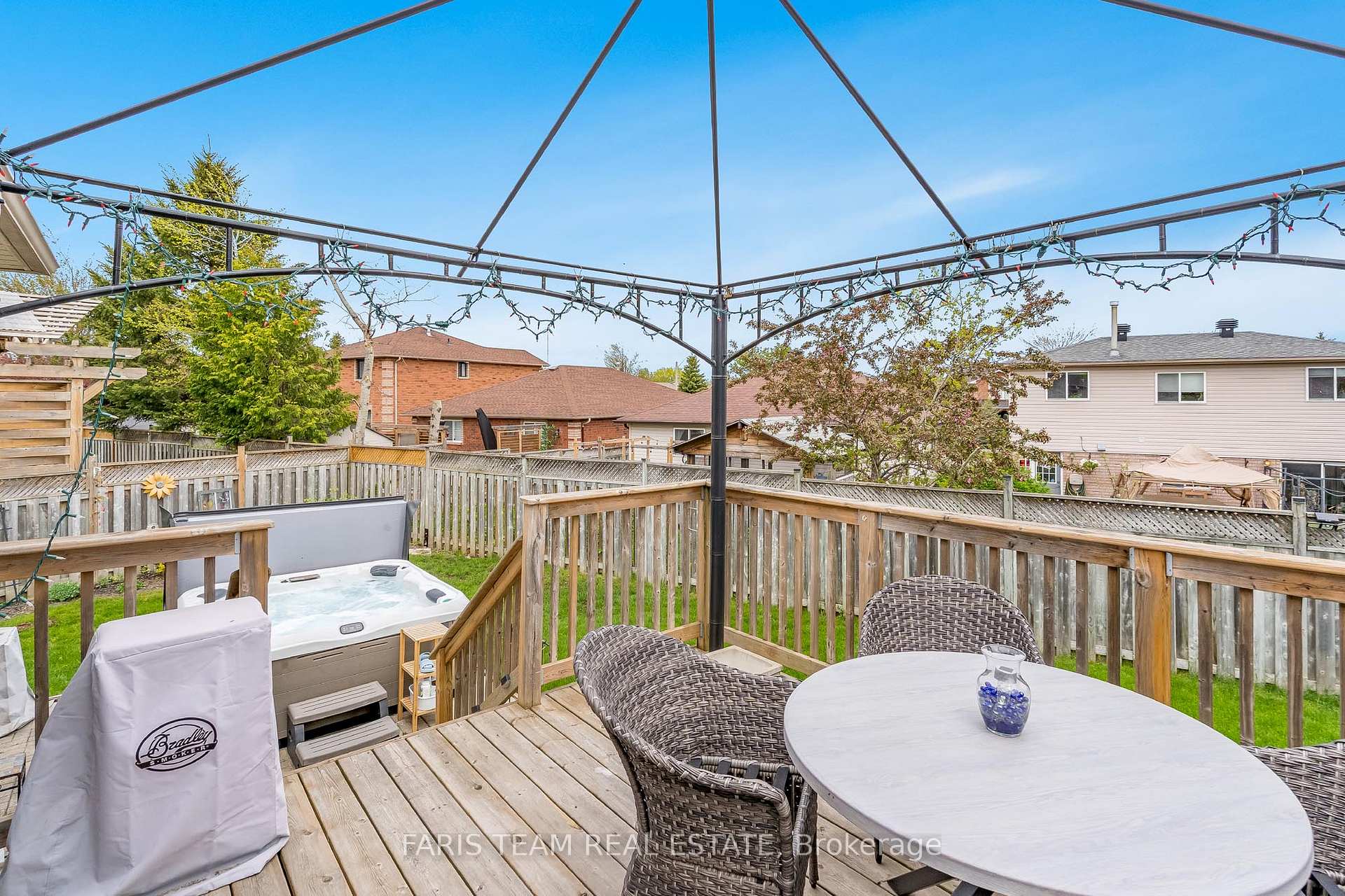 Photo 21 of 206 Wessenger Drive, Barrie, Holly — HOMEH