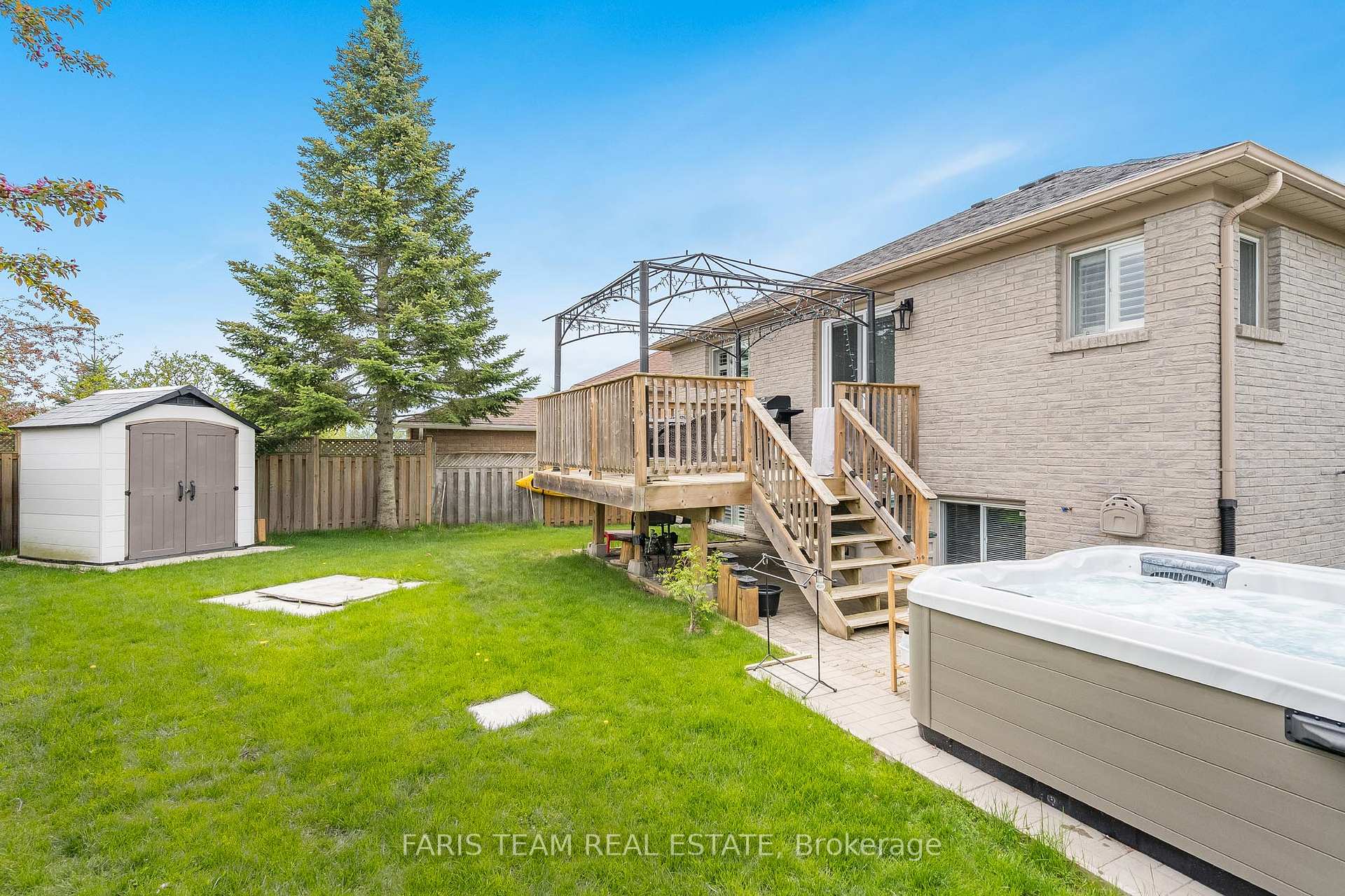 Photo 22 of 206 Wessenger Drive, Barrie, Holly — HOMEH