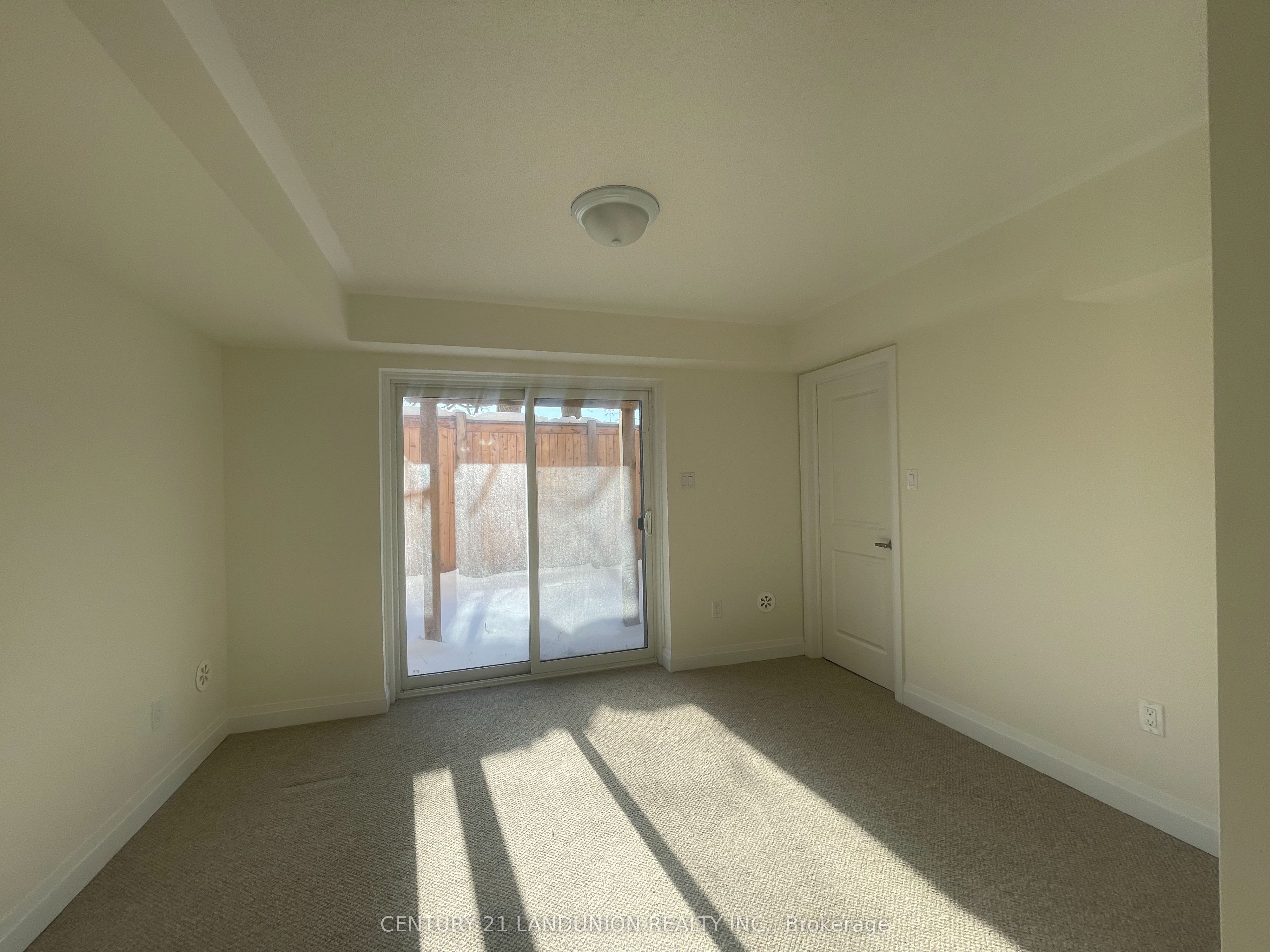 Photo 71 of 17 McConaghy Court, Vaughan, Maple — HOMEH