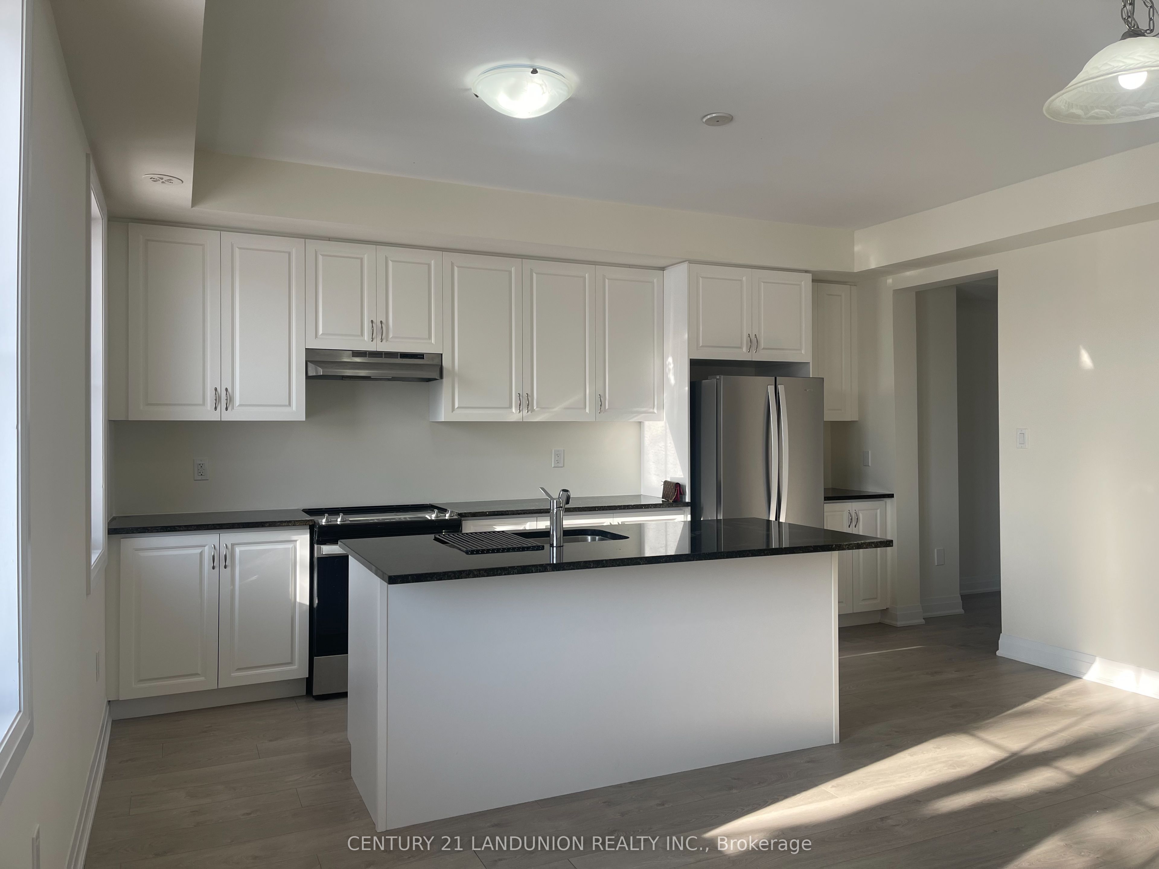 Photo 54 of 17 McConaghy Court, Vaughan, Maple — HOMEH