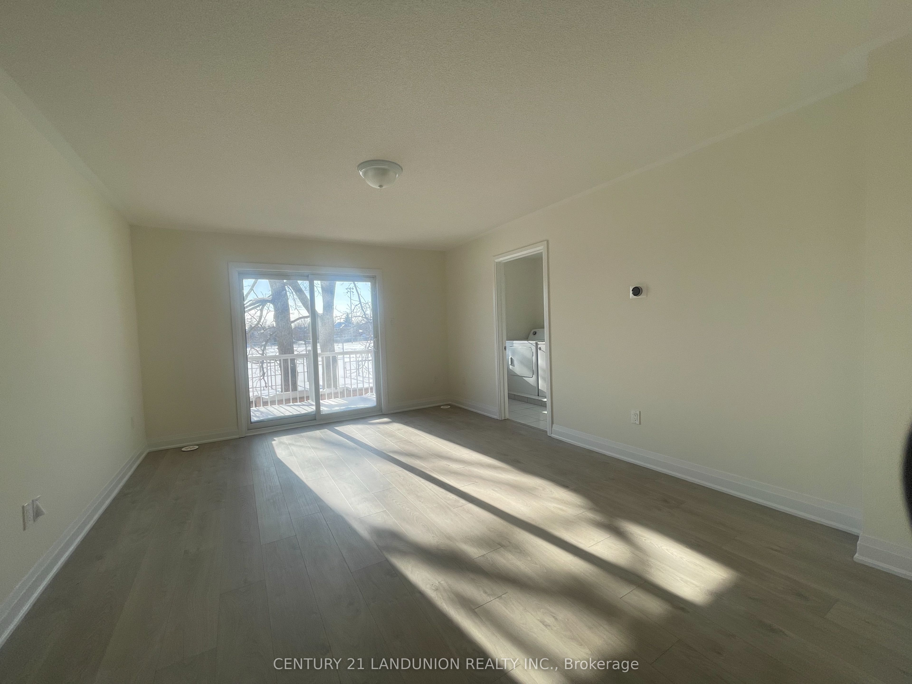 Photo 48 of 17 McConaghy Court, Vaughan, Maple — HOMEH