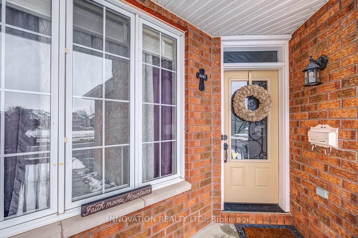 Photo 3 of 9 Rodeo Drive, Ottawa, Barrhaven - Longfields — HOMEH
