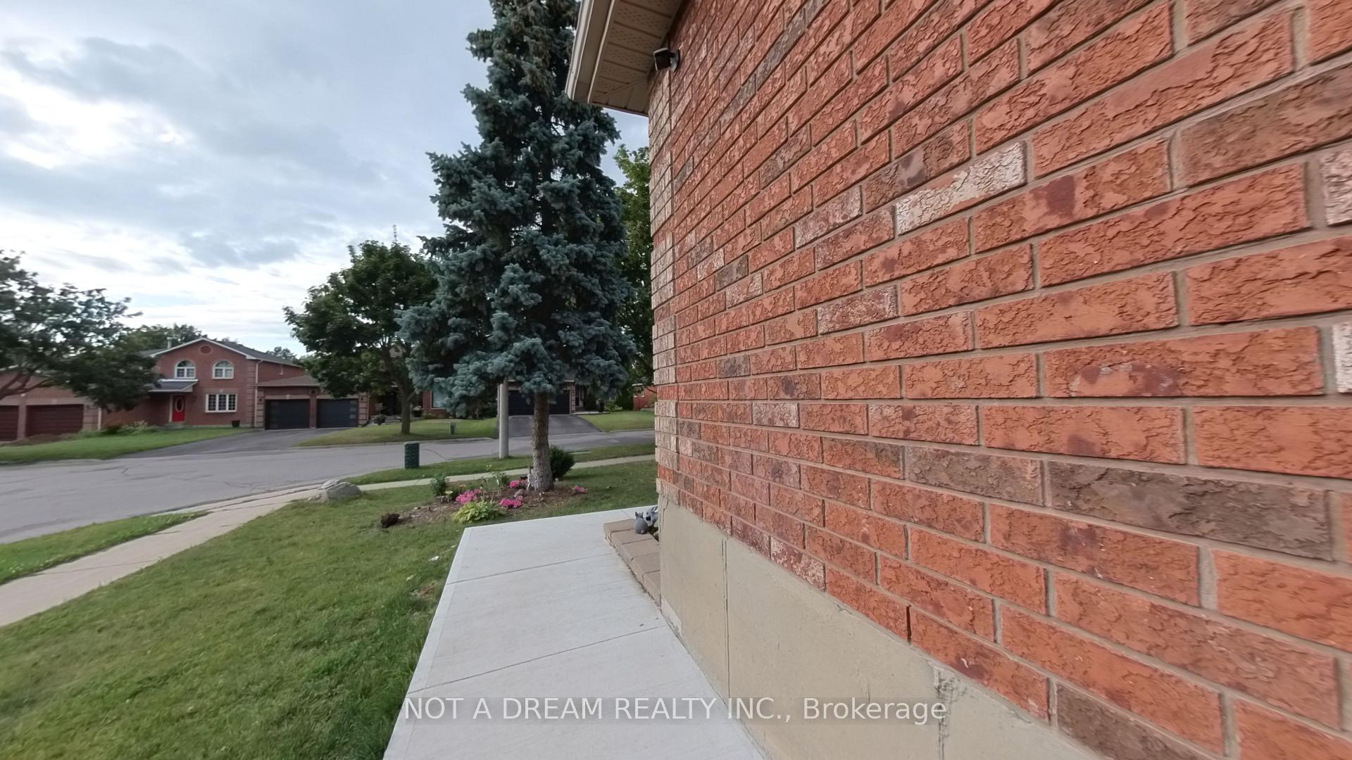 Photo 1 of Unit Bsmt, 31 Columbia Road, Barrie, Holly — HOMEH