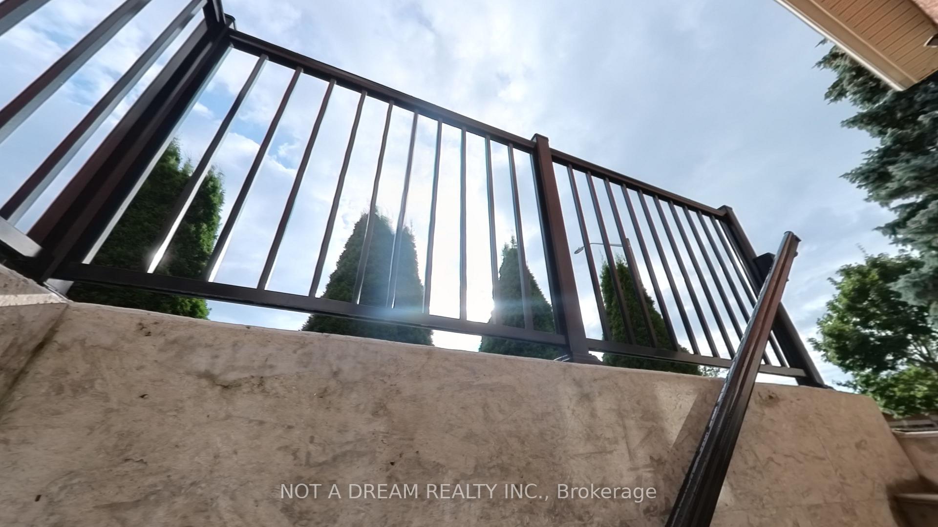 Photo 5 of Unit Bsmt, 31 Columbia Road, Barrie, Holly — HOMEH