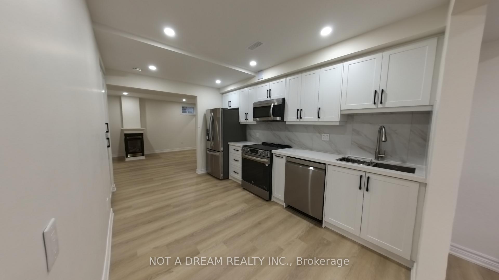 Photo 14 of Unit Bsmt, 31 Columbia Road, Barrie, Holly — HOMEH