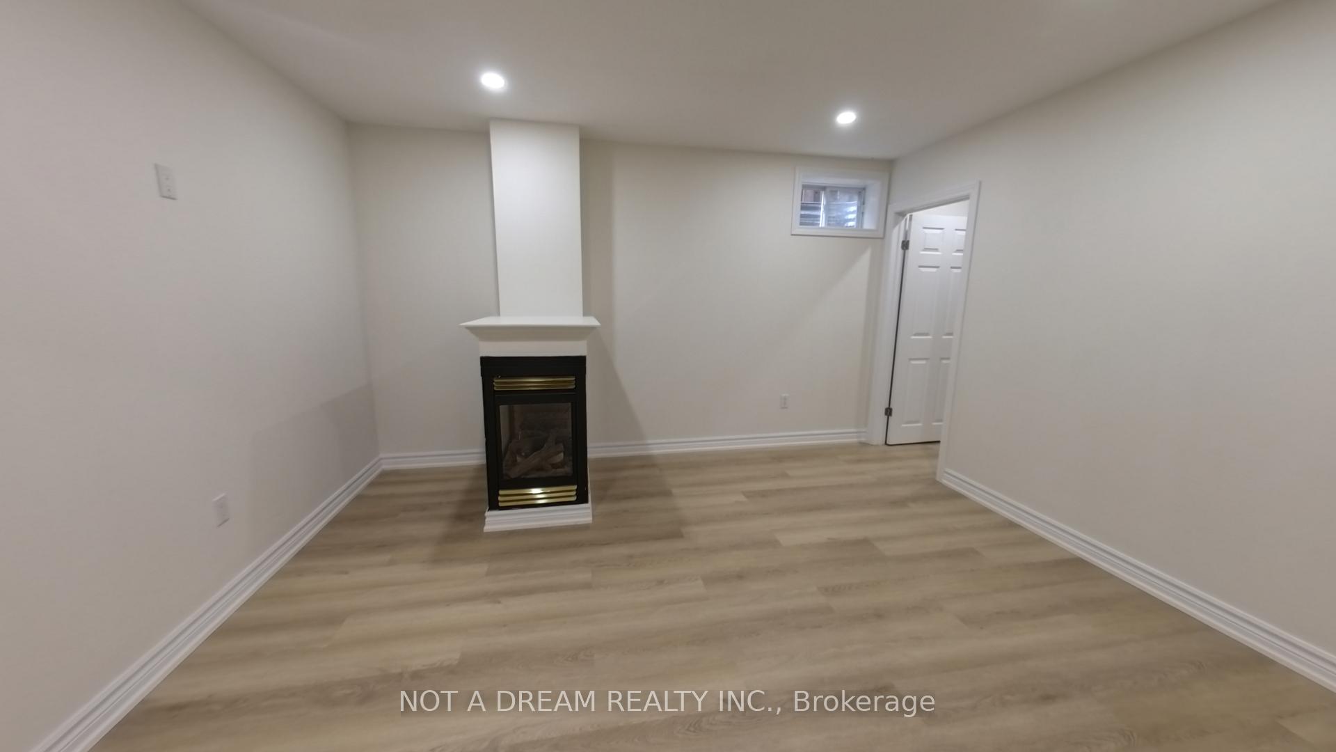 Photo 18 of Unit Bsmt, 31 Columbia Road, Barrie, Holly — HOMEH