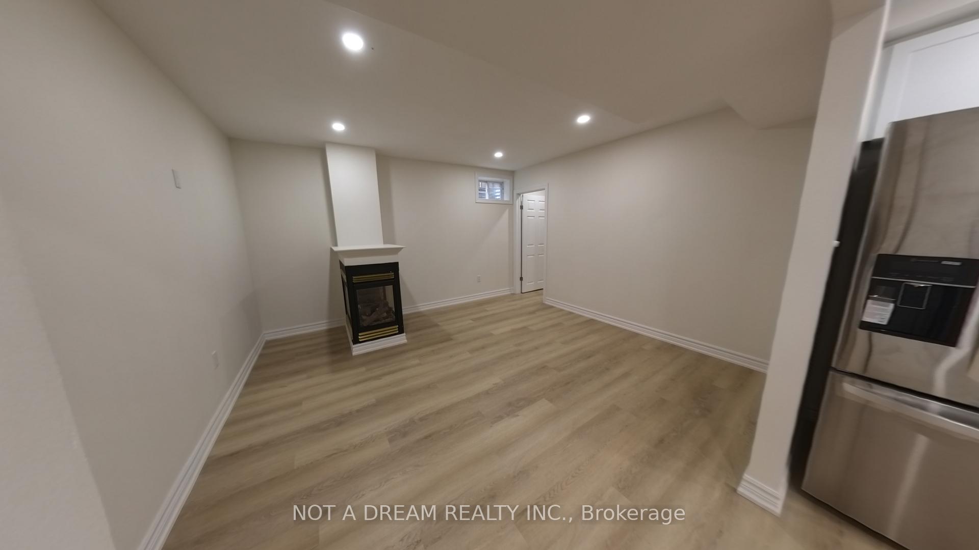 Photo 31 of Unit Bsmt, 31 Columbia Road, Barrie, Holly — HOMEH