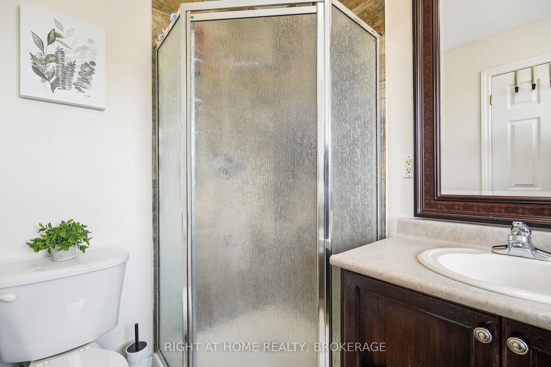 Photo 23 of 249 Southbrook Drive, Hamilton, Binbrook — HOMEH