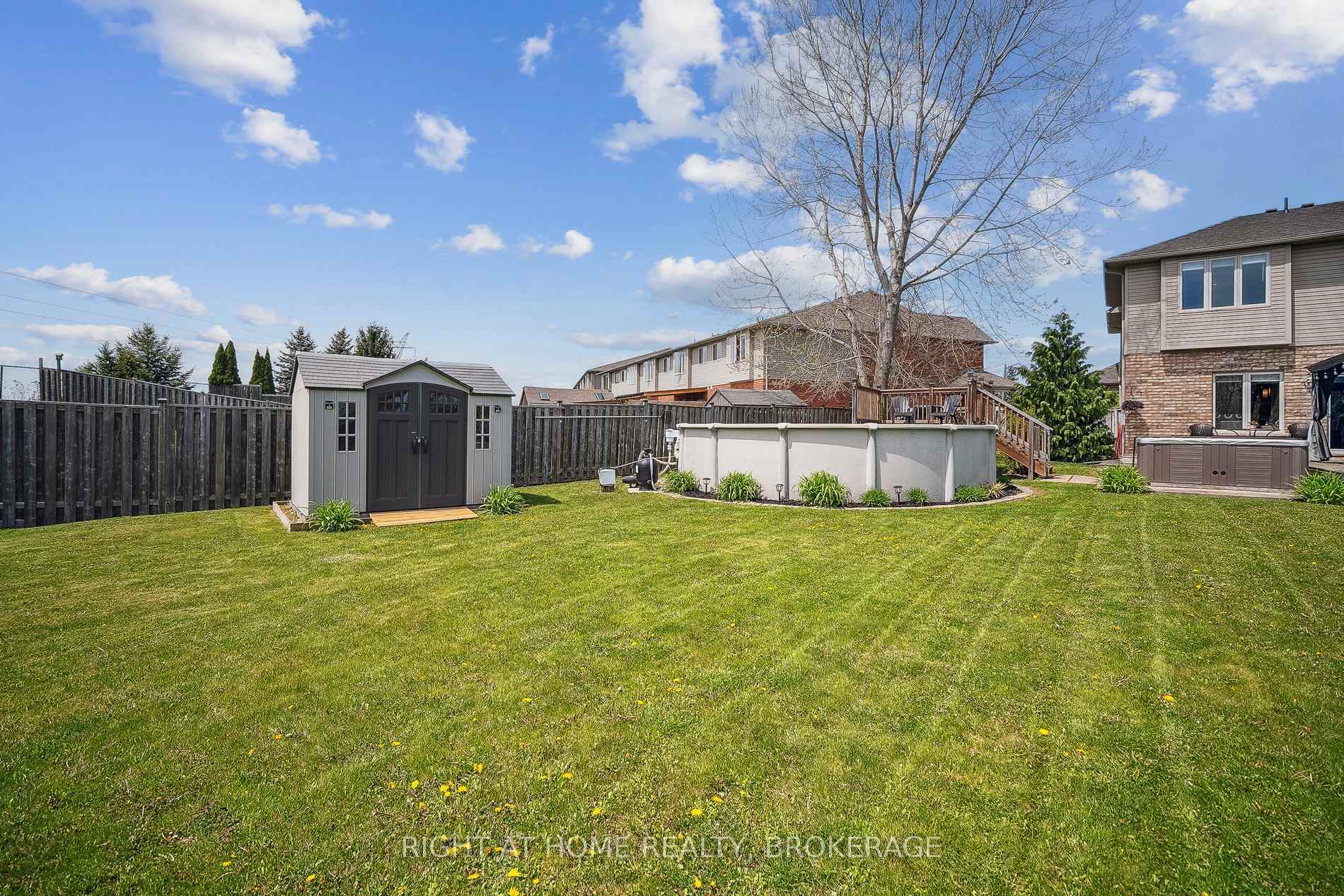 Photo 35 of 249 Southbrook Drive, Hamilton, Binbrook — HOMEH