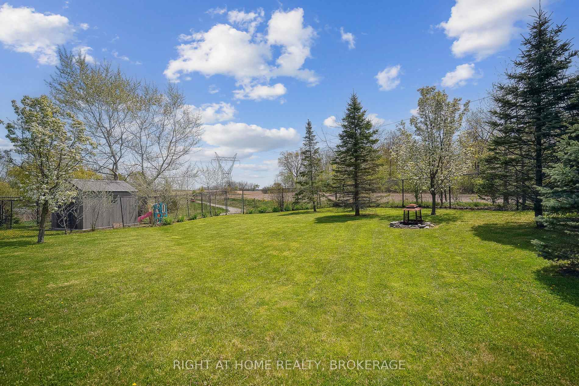 Photo 39 of 249 Southbrook Drive, Hamilton, Binbrook — HOMEH