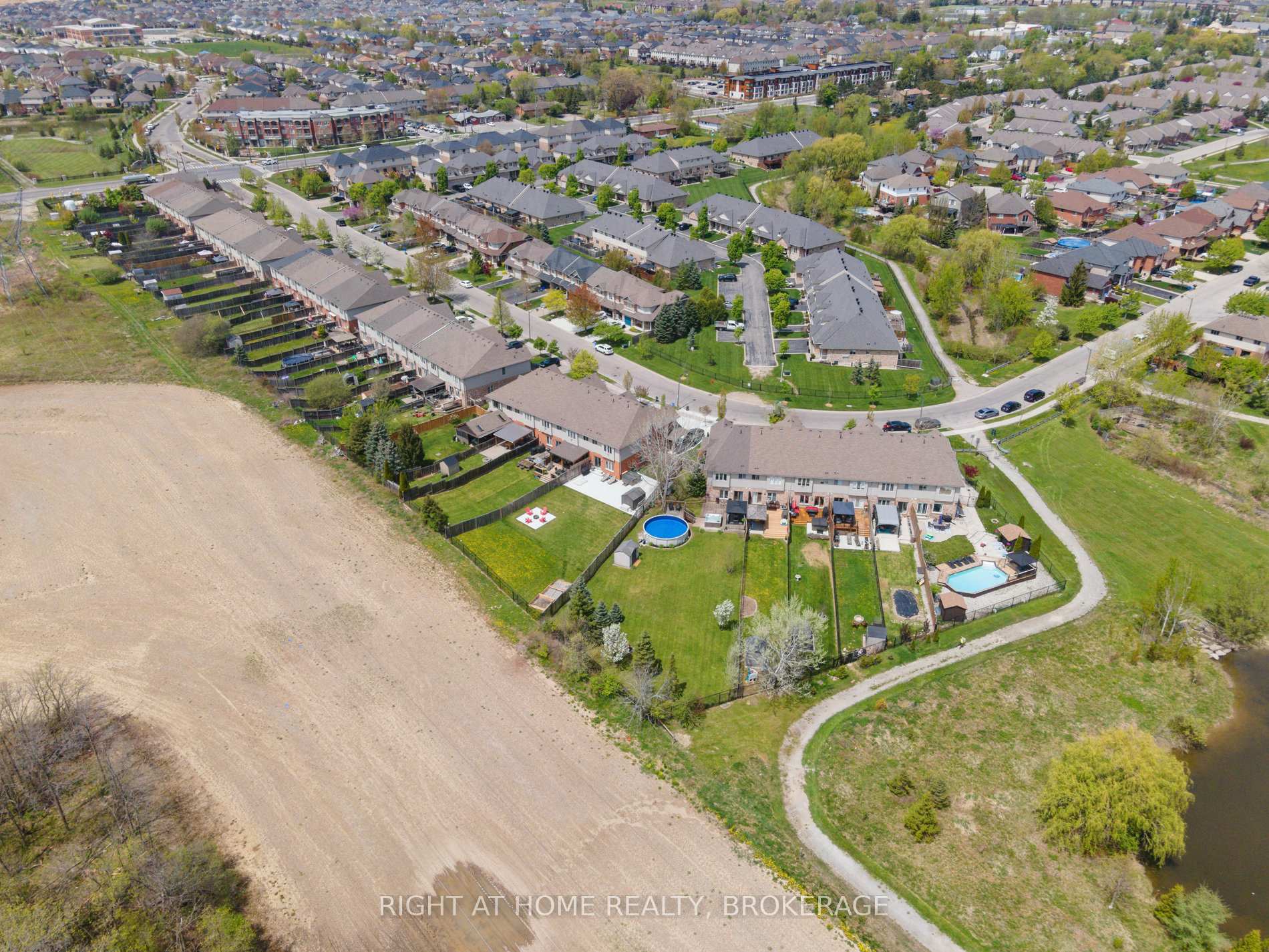 Photo 42 of 249 Southbrook Drive, Hamilton, Binbrook — HOMEH