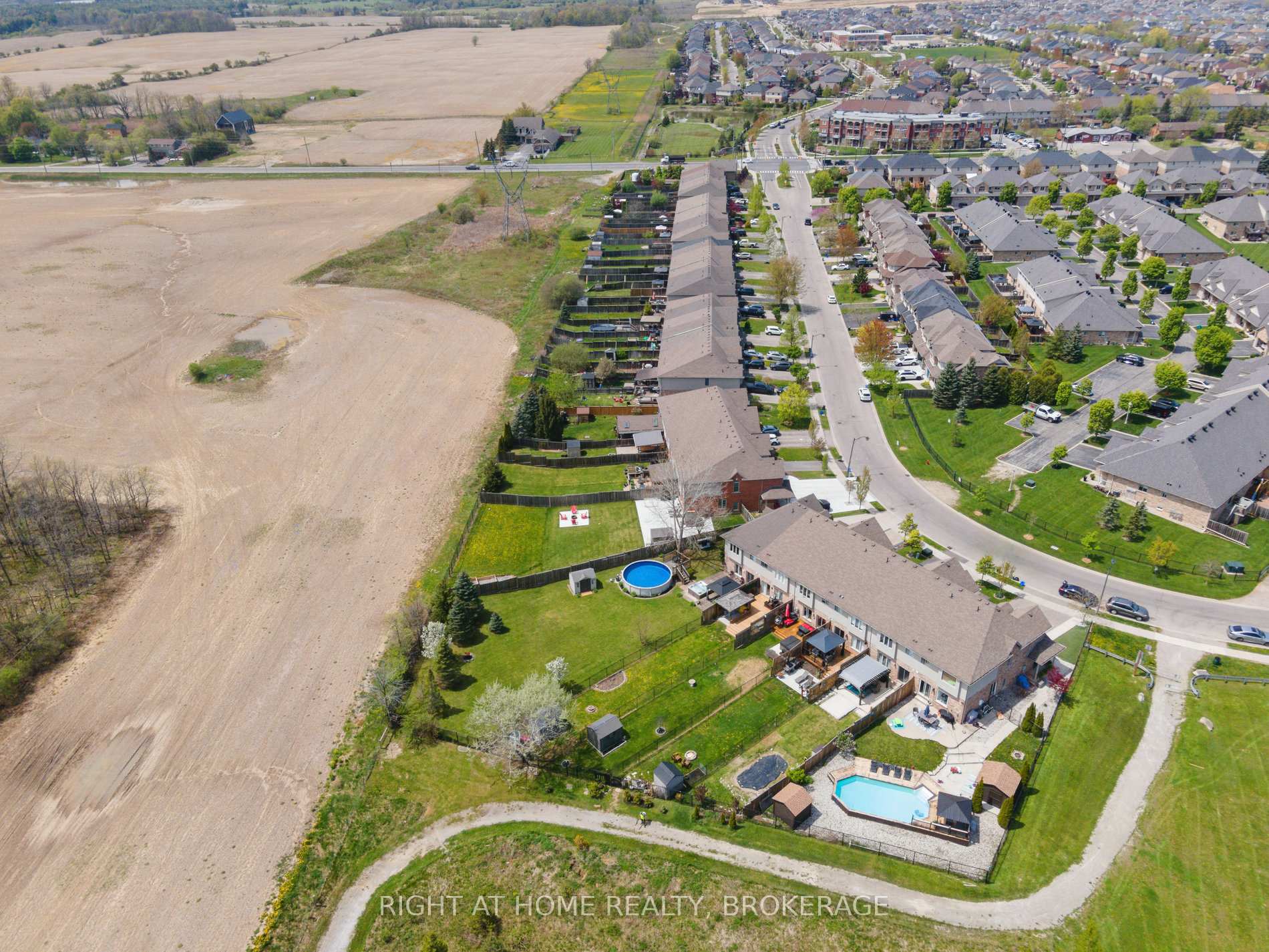 Photo 43 of 249 Southbrook Drive, Hamilton, Binbrook — HOMEH