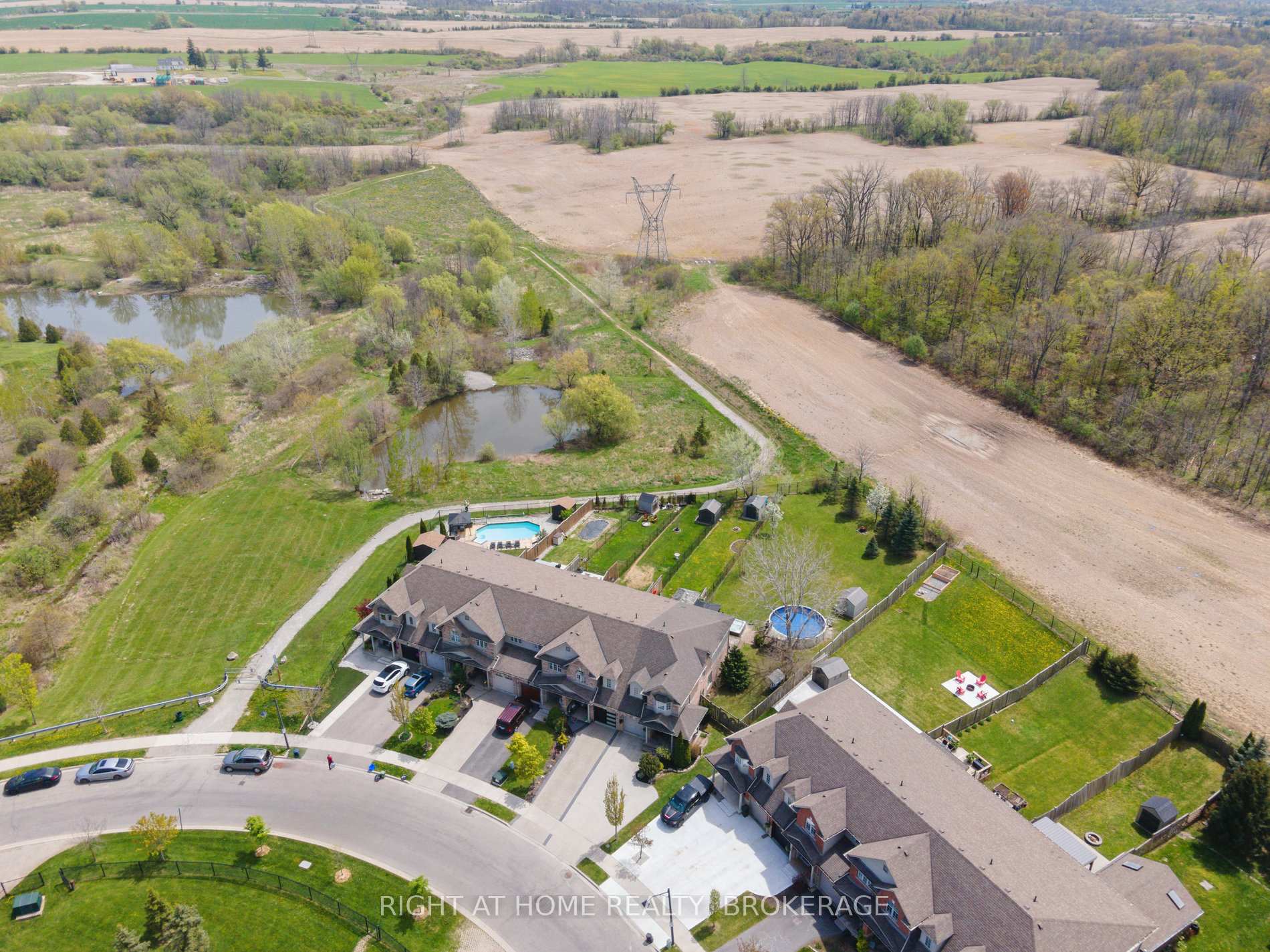 Photo 44 of 249 Southbrook Drive, Hamilton, Binbrook — HOMEH