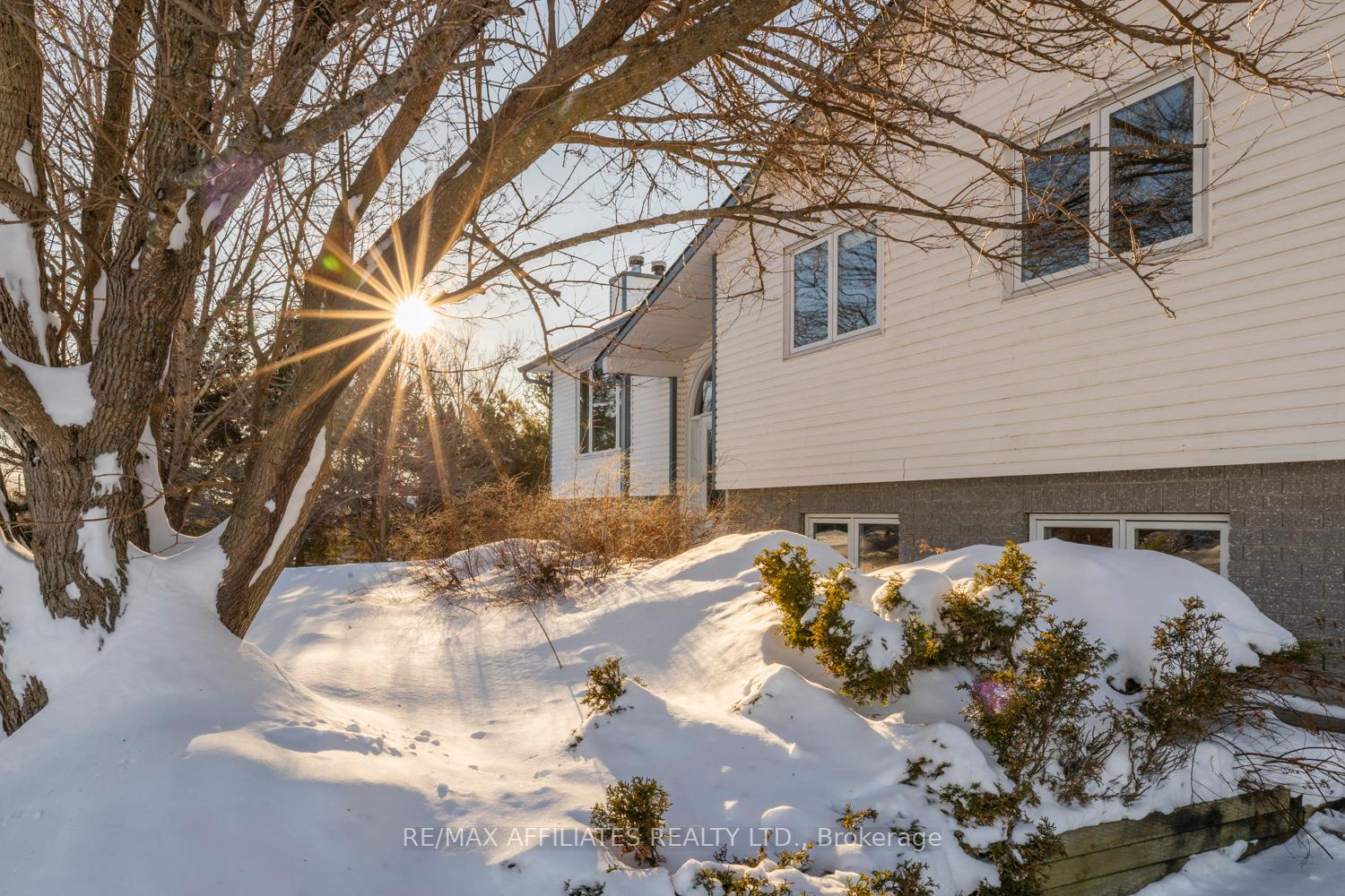 Photo 2 of 108 Deer Lane, Beckwith, Beckwith Twp — HOMEH