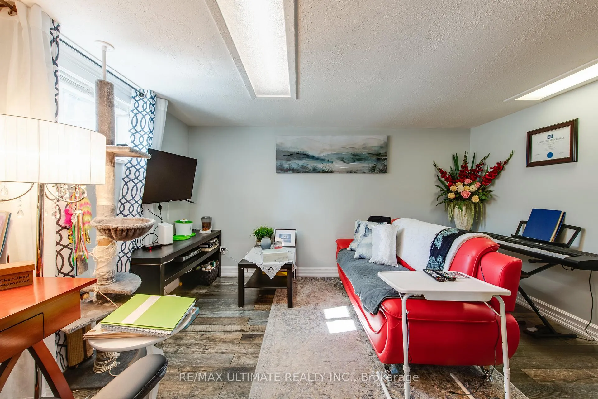 Photo 9 of 79 Aloma Cres, Brampton, Avondale — HOMEH