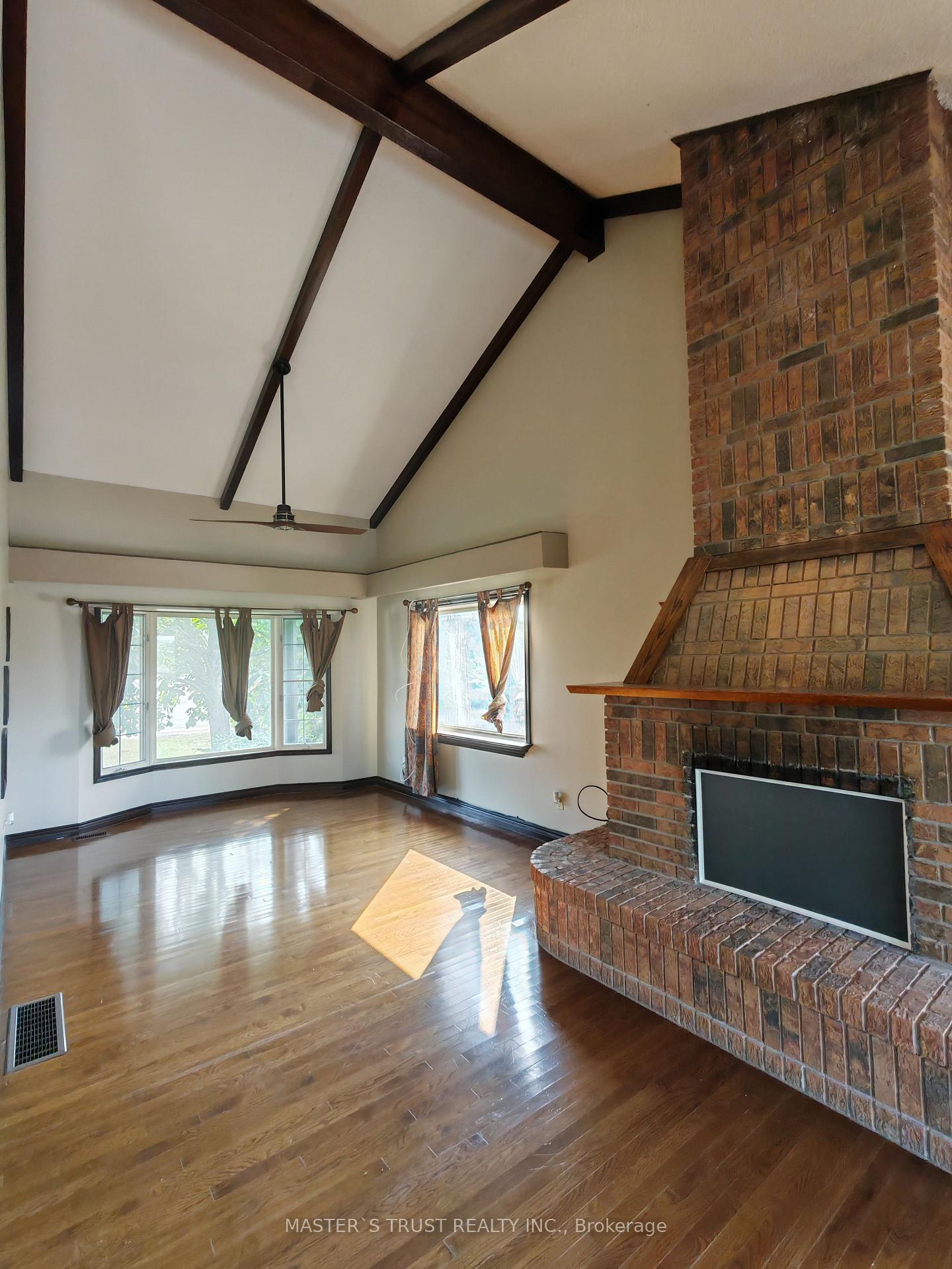 Photo 6 of Unit Unit 1, 286 Georgian Drive, Barrie, Georgian Drive — HOMEH