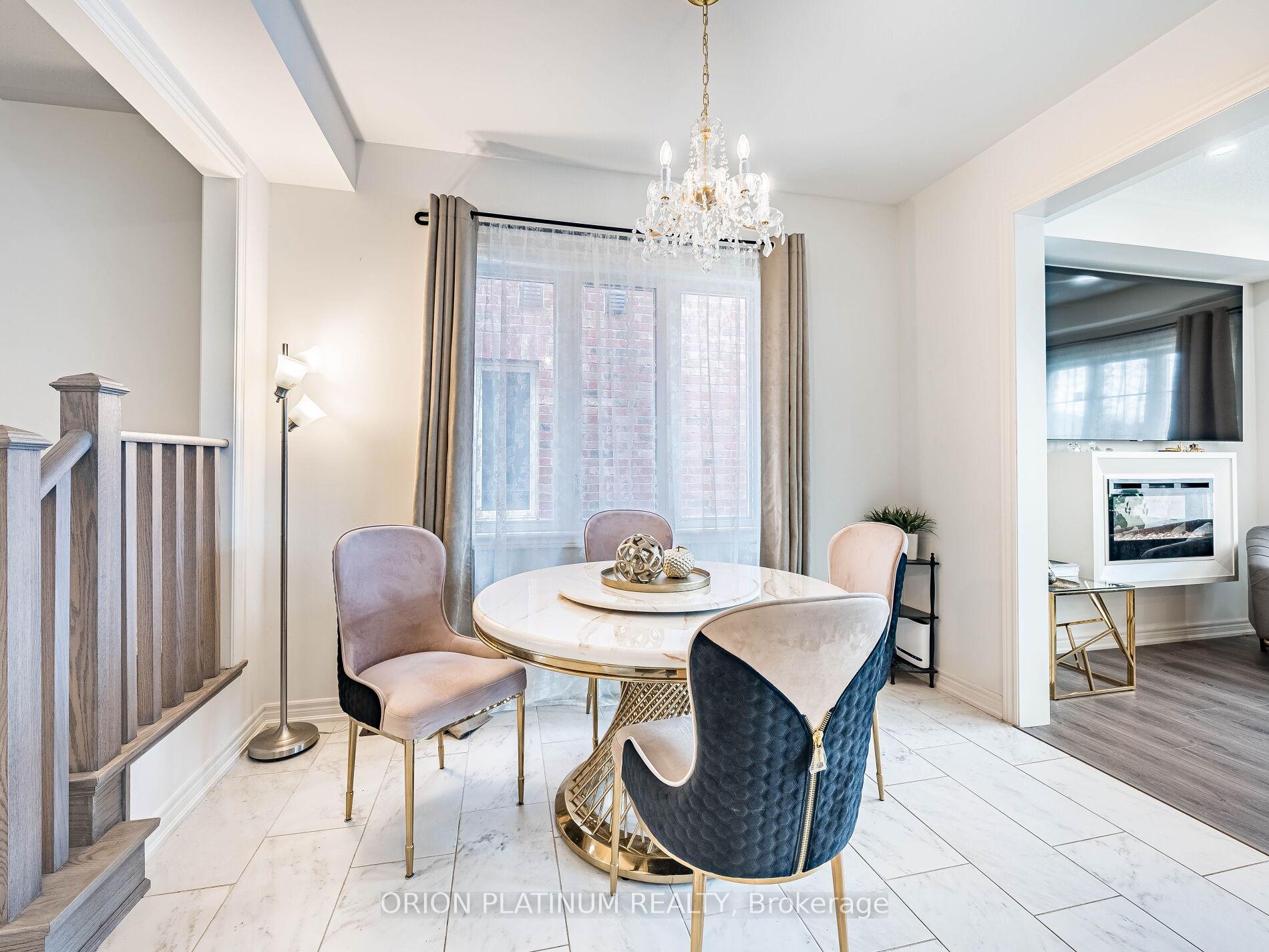Photo 7 of 22 Holcomb Terrace, Hamilton, Waterdown — HOMEH