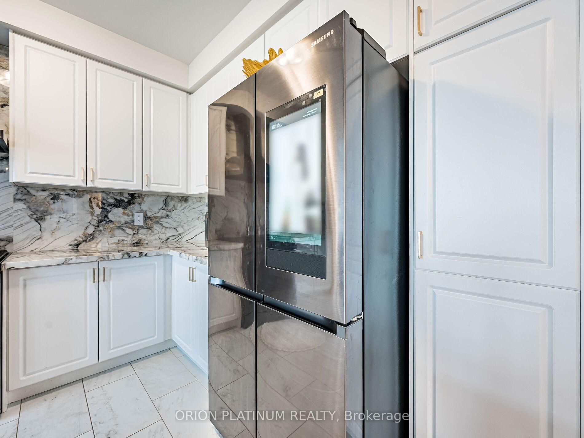 Photo 22 of 22 Holcomb Terrace, Hamilton, Waterdown — HOMEH
