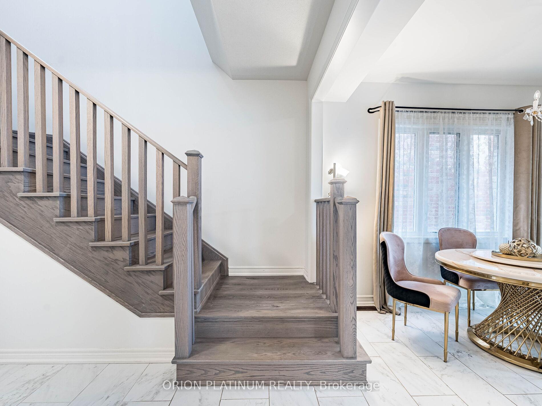 Photo 24 of 22 Holcomb Terrace, Hamilton, Waterdown — HOMEH