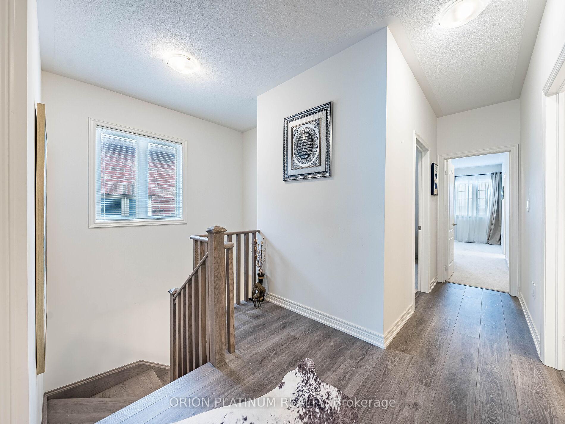 Photo 26 of 22 Holcomb Terrace, Hamilton, Waterdown — HOMEH